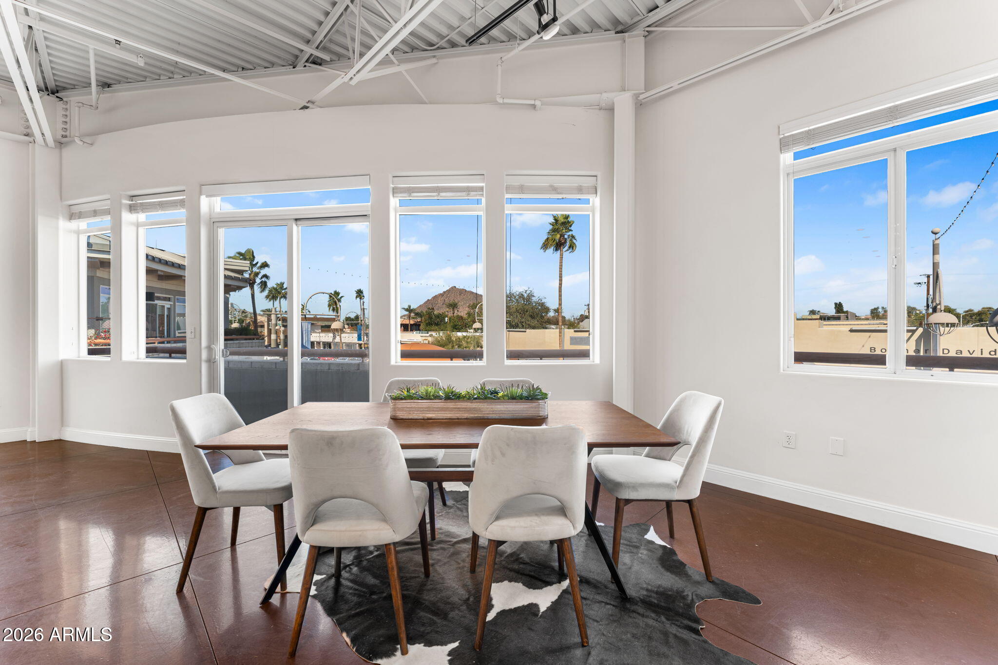 7039 E MAIN Street A206