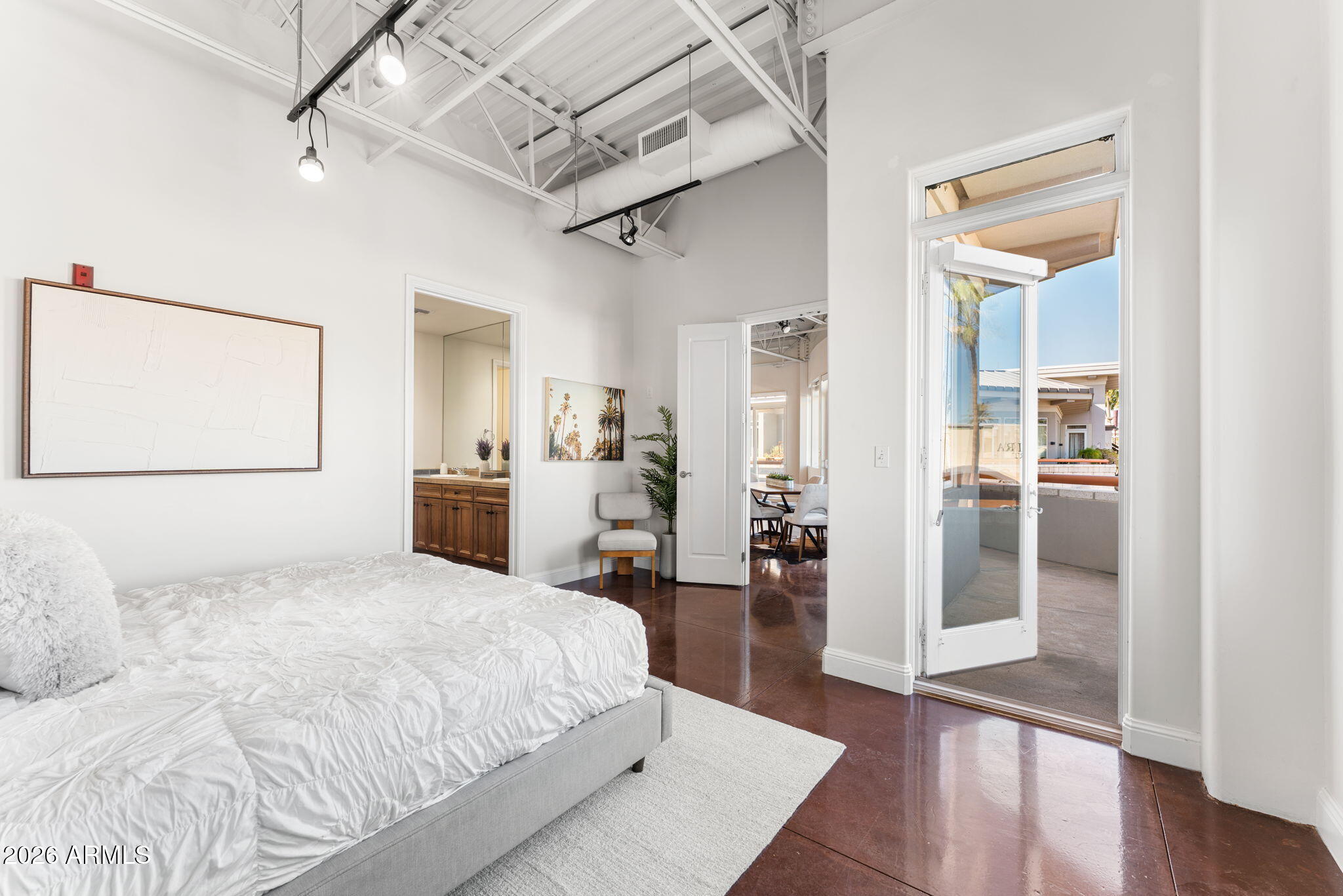 7039 E MAIN Street A206