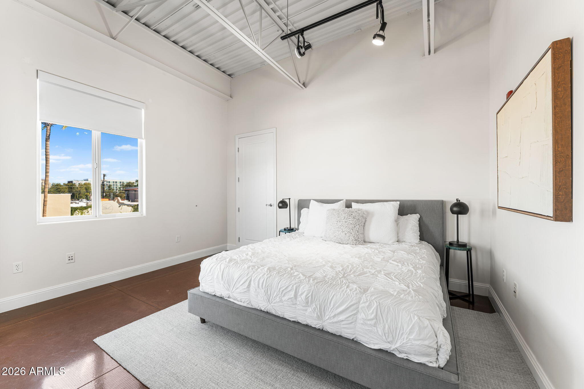 7039 E MAIN Street A206