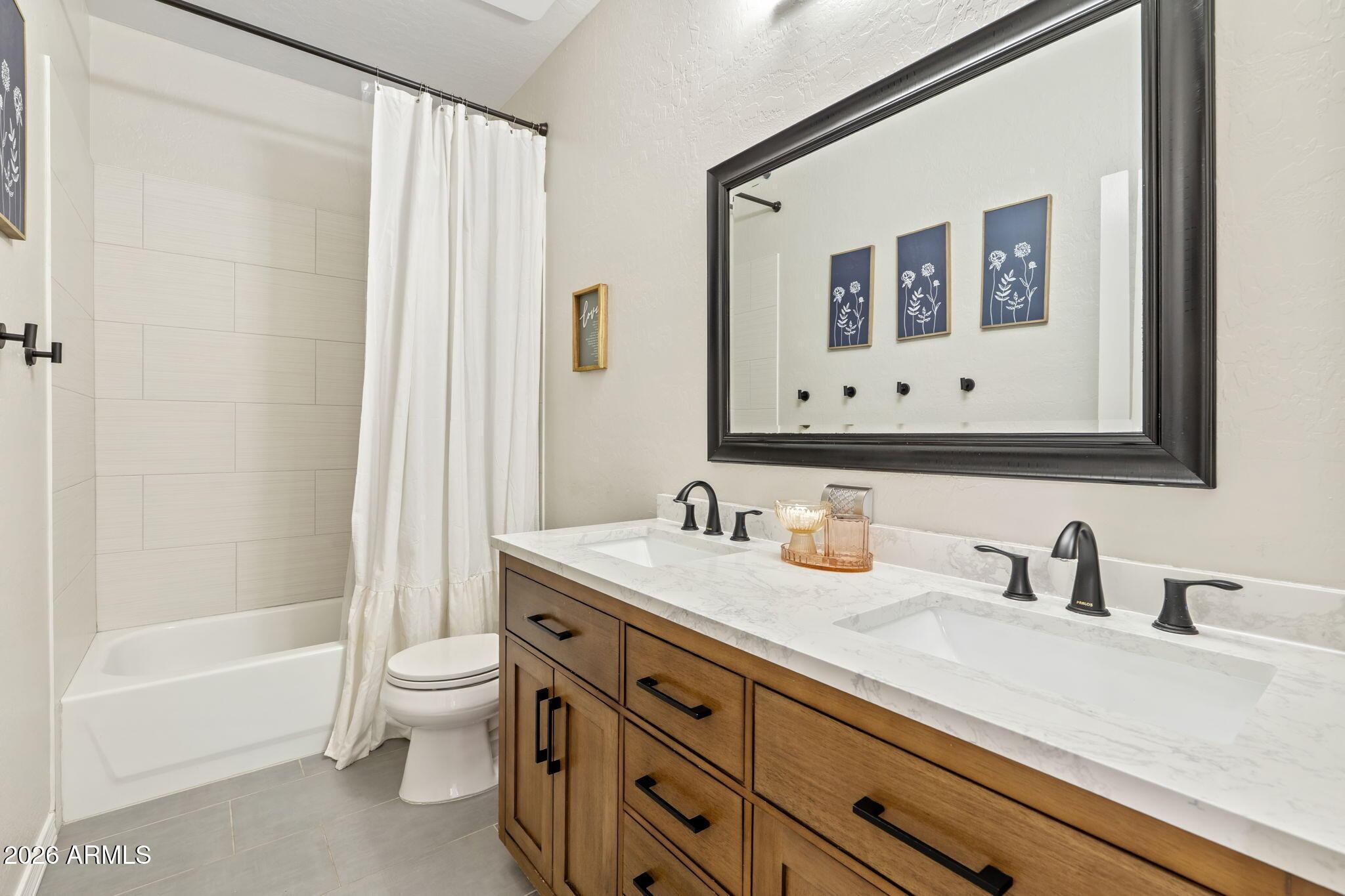 6943 W TETHER Trail
