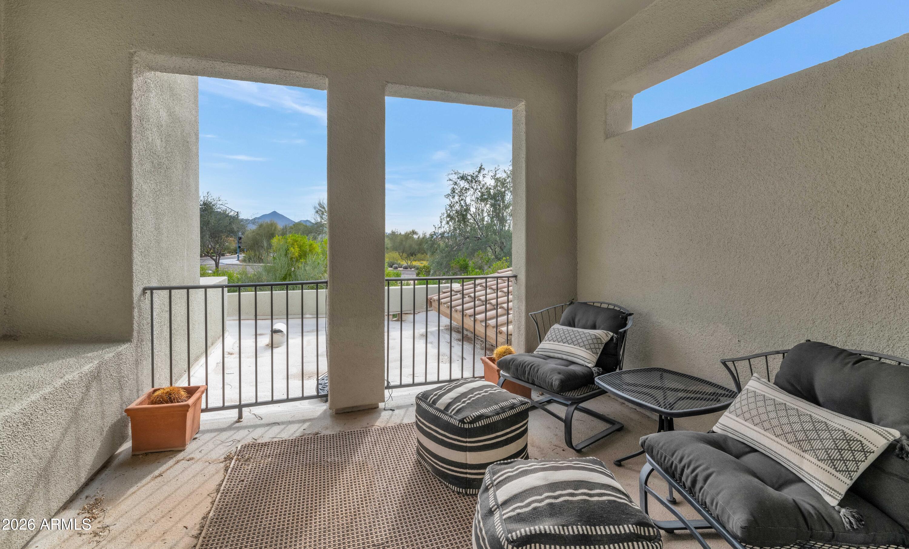 20802 N GRAYHAWK Drive 1003