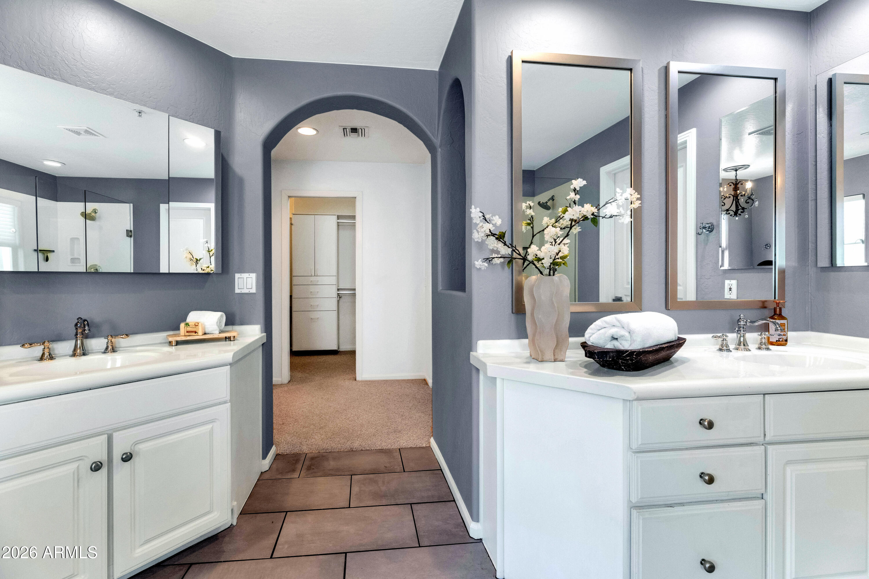 20802 N GRAYHAWK Drive 1003