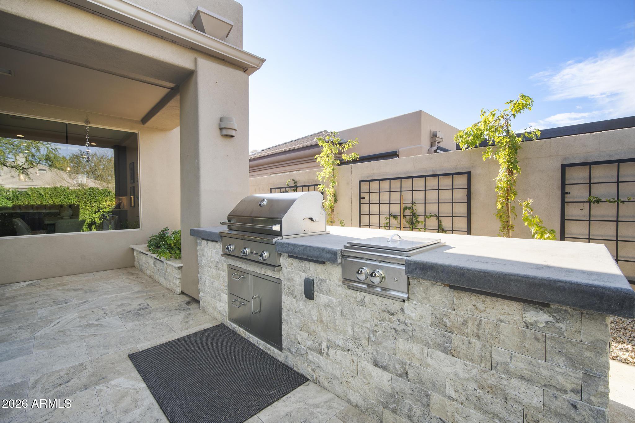 6746 E AMBER SUN Drive