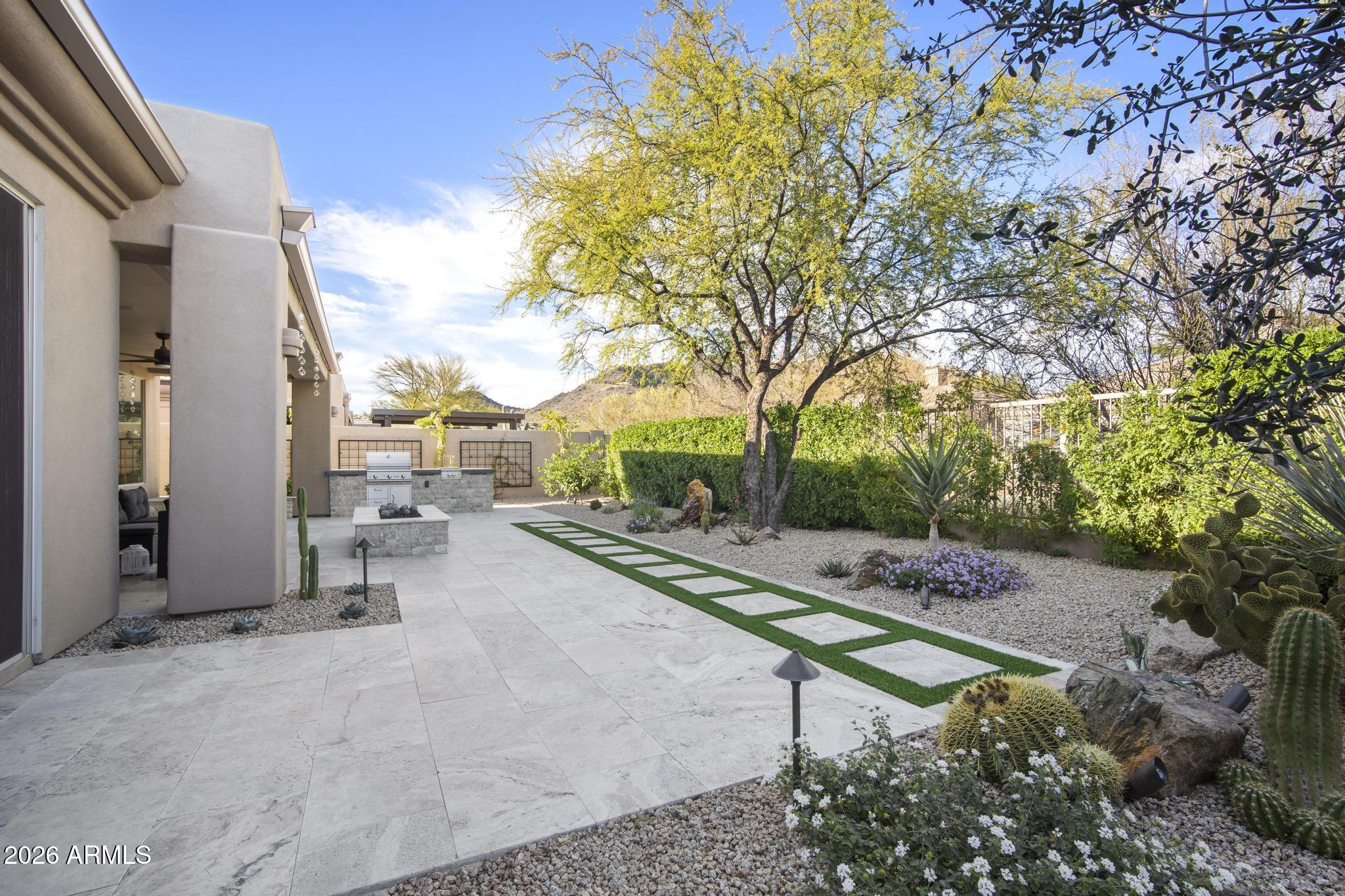 6746 E AMBER SUN Drive