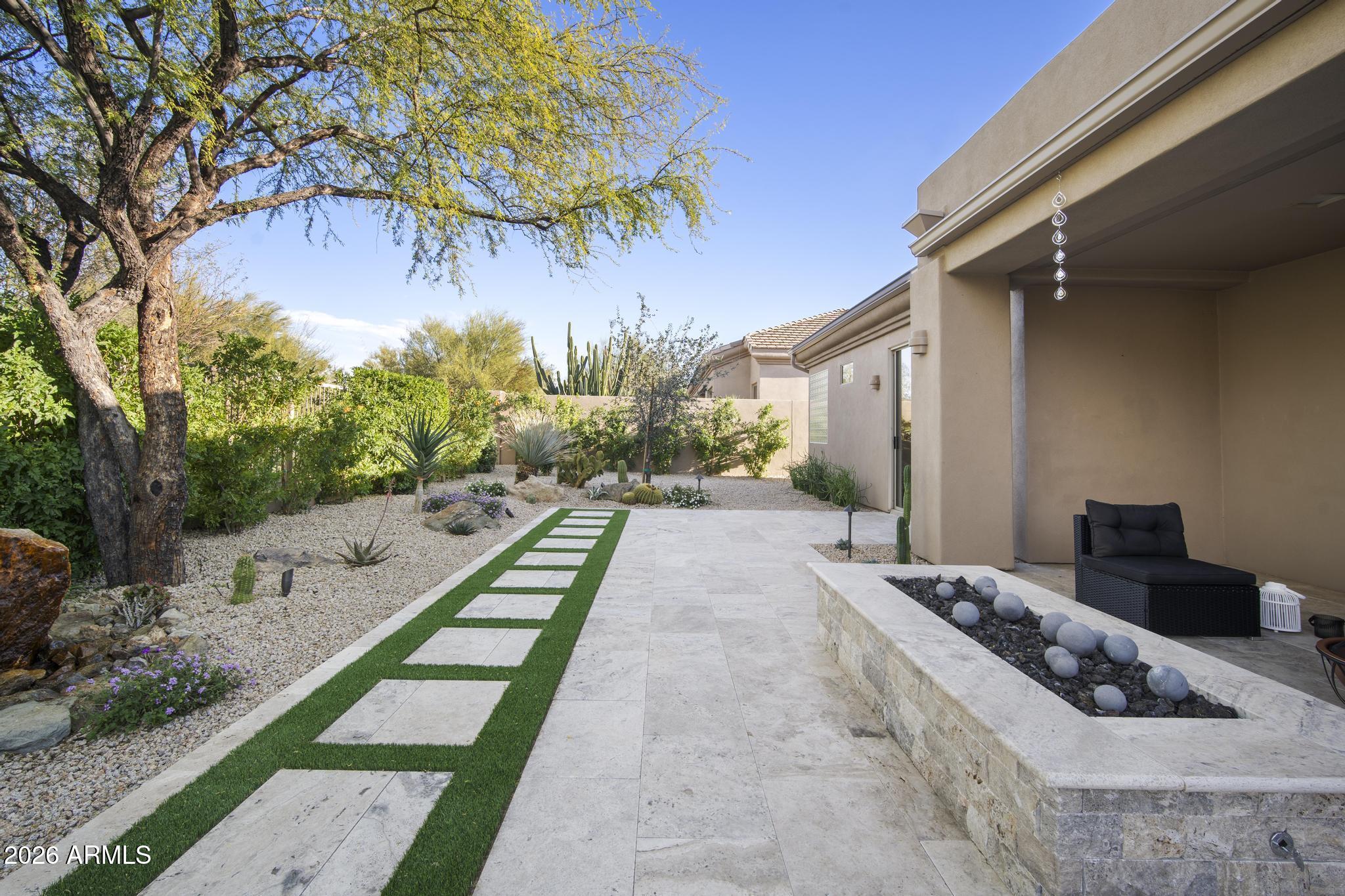 6746 E AMBER SUN Drive