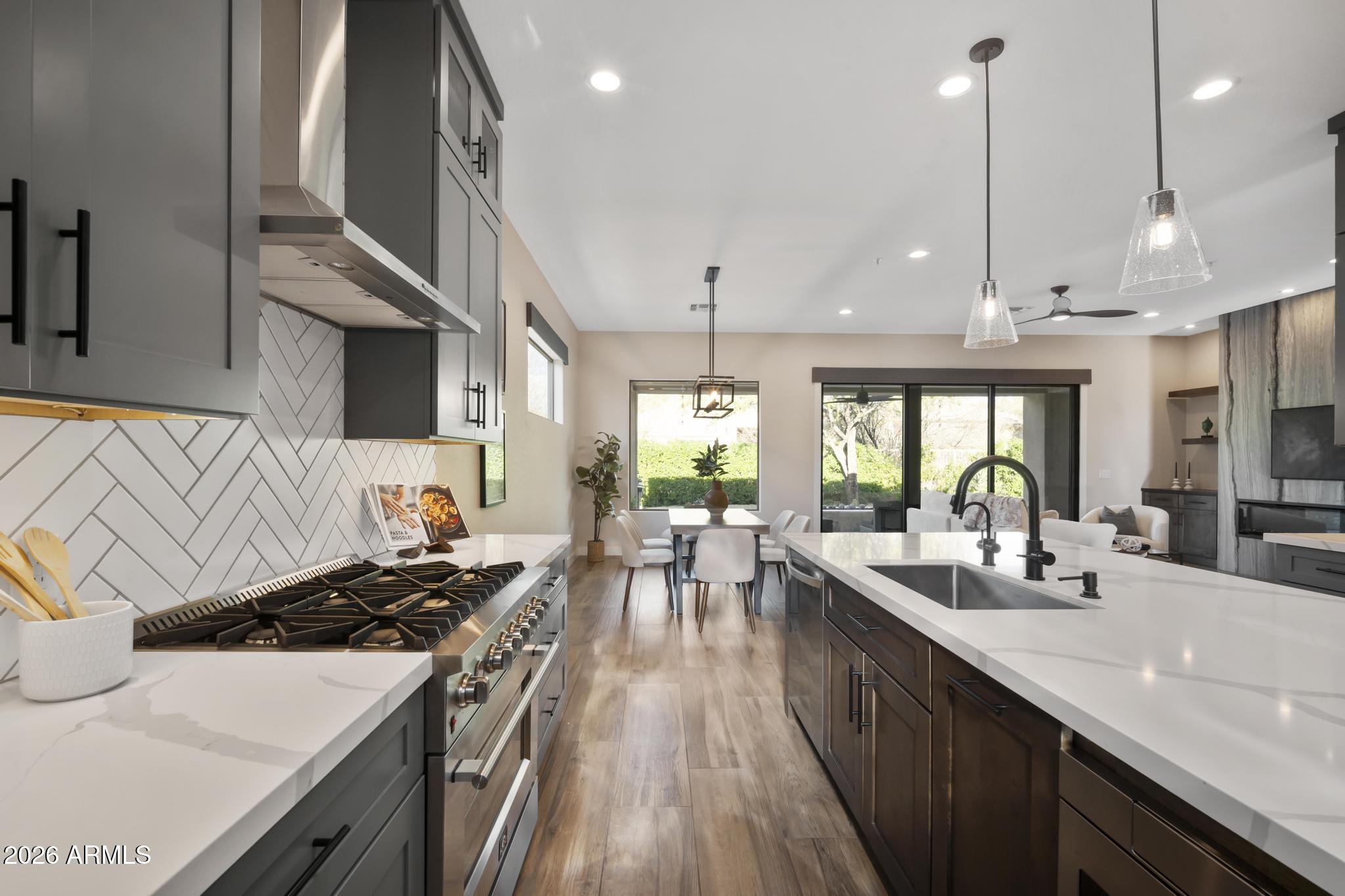 6746 E AMBER SUN Drive