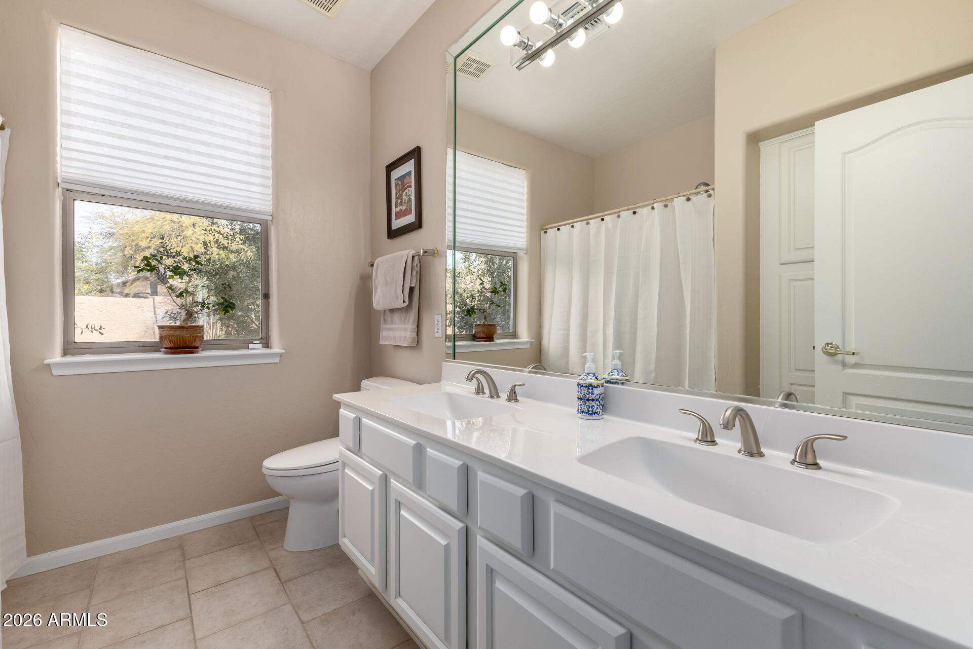 7025 E CARRIAGE TRAILS Drive