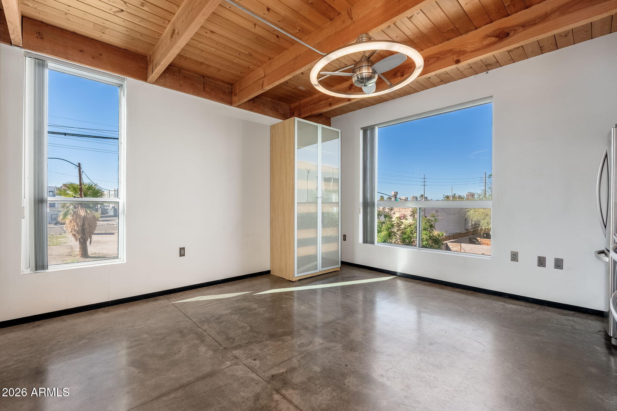 727 E PORTLAND Street 6