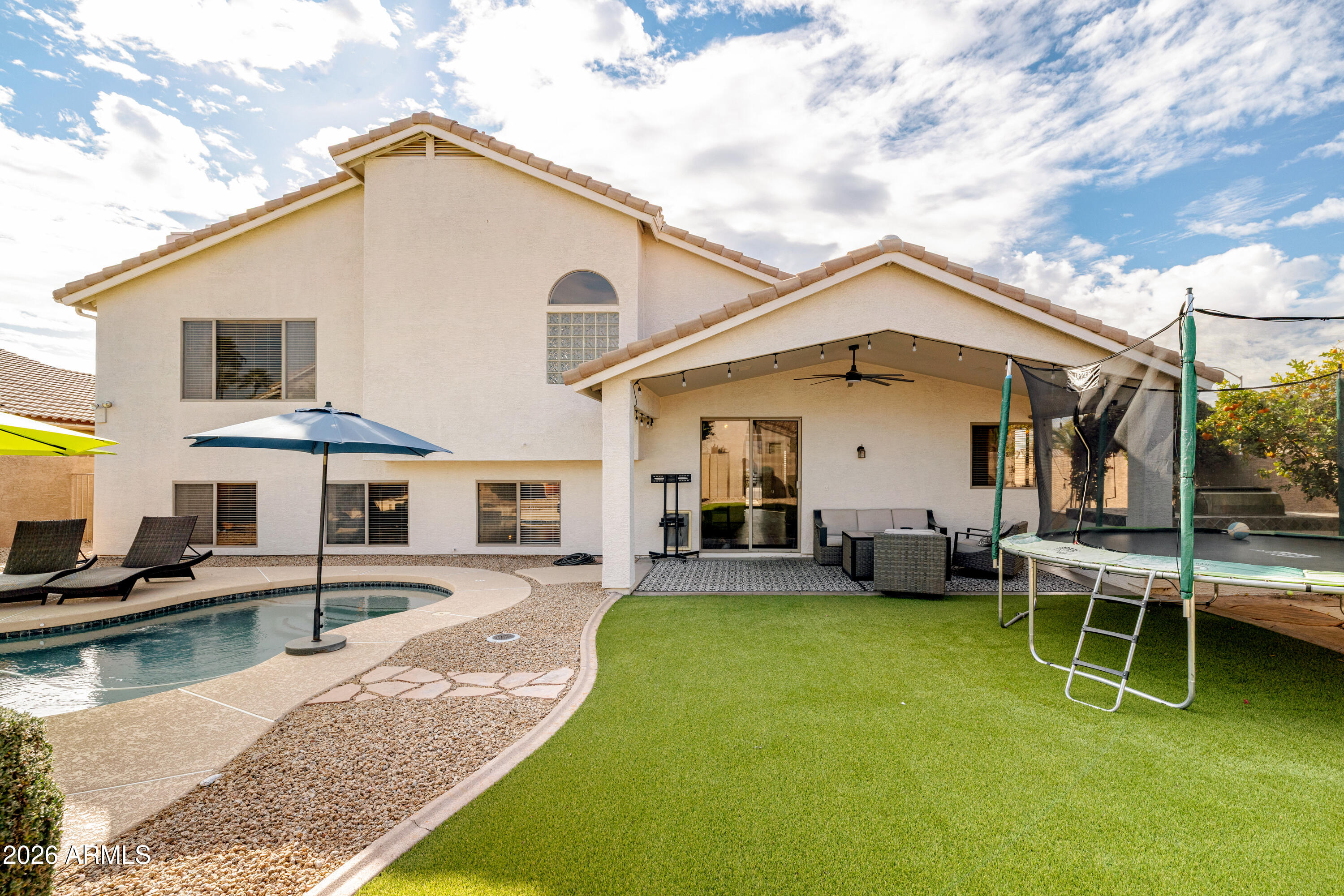 7042 W MORNING DOVE Drive