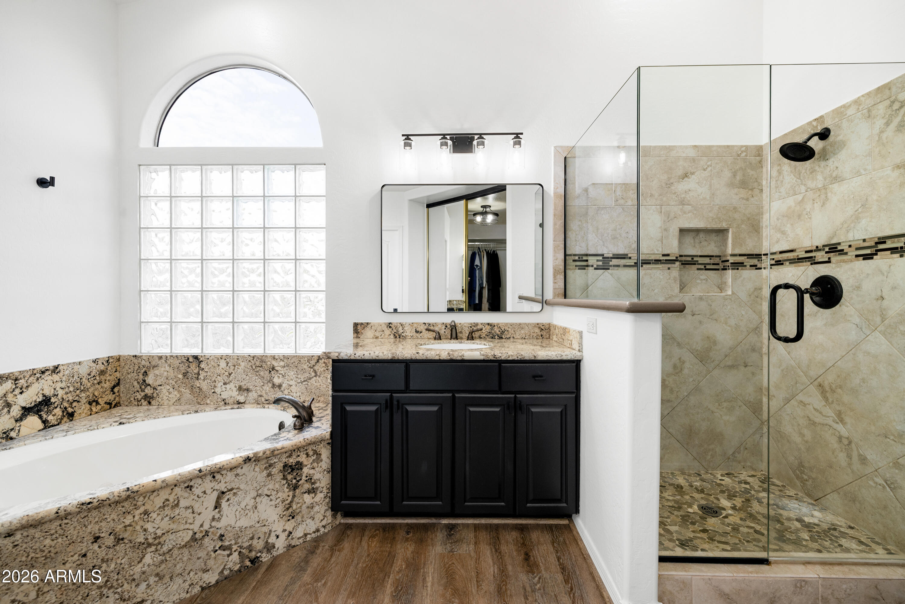 7042 W MORNING DOVE Drive