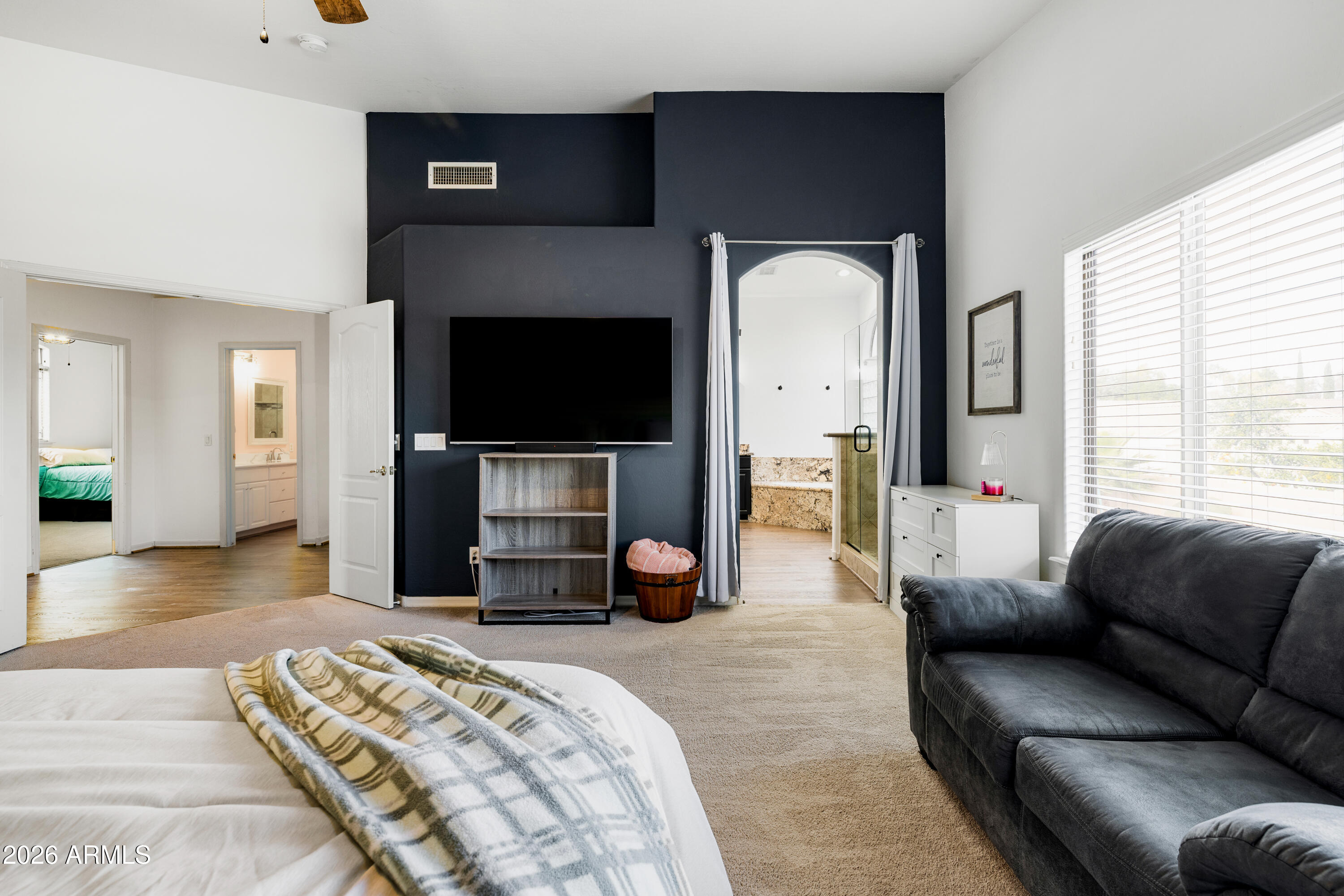 7042 W MORNING DOVE Drive