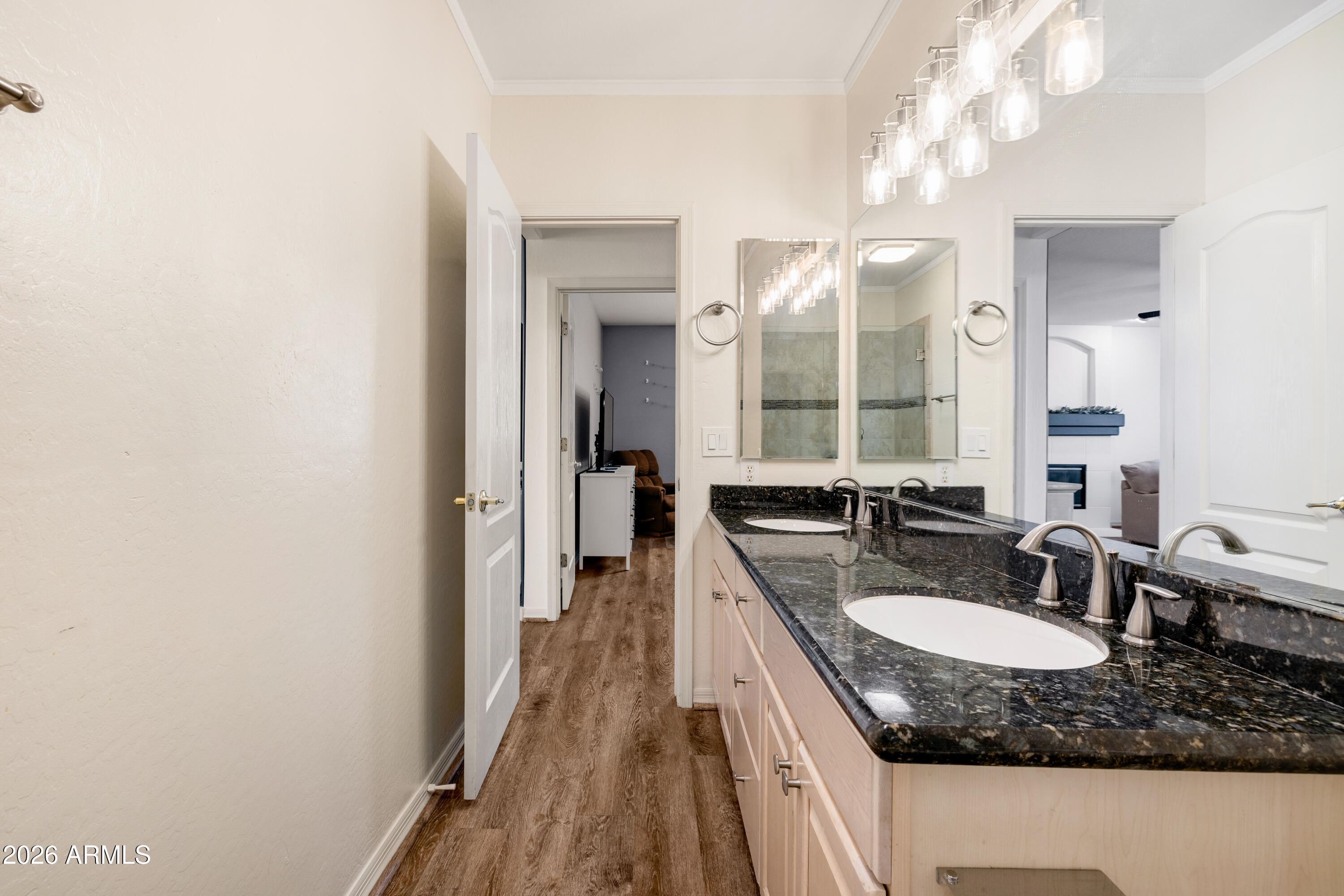 7042 W MORNING DOVE Drive