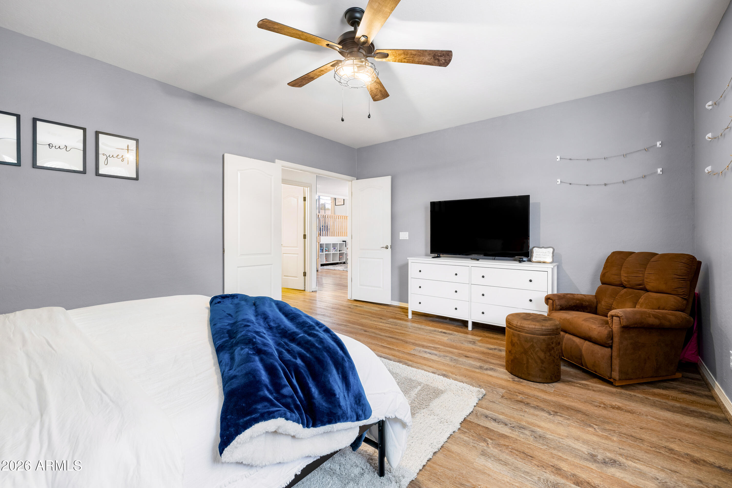 7042 W MORNING DOVE Drive