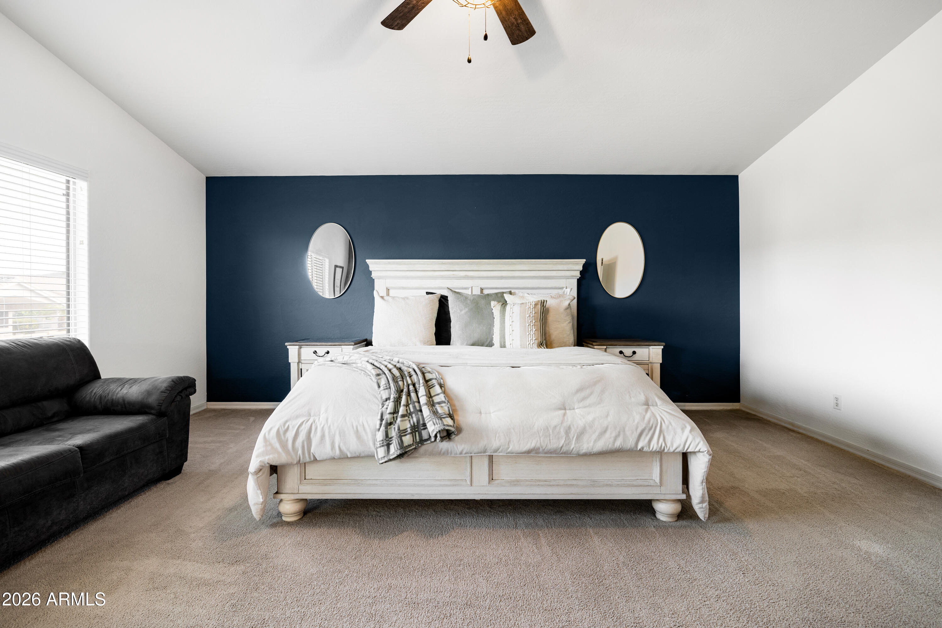 7042 W MORNING DOVE Drive