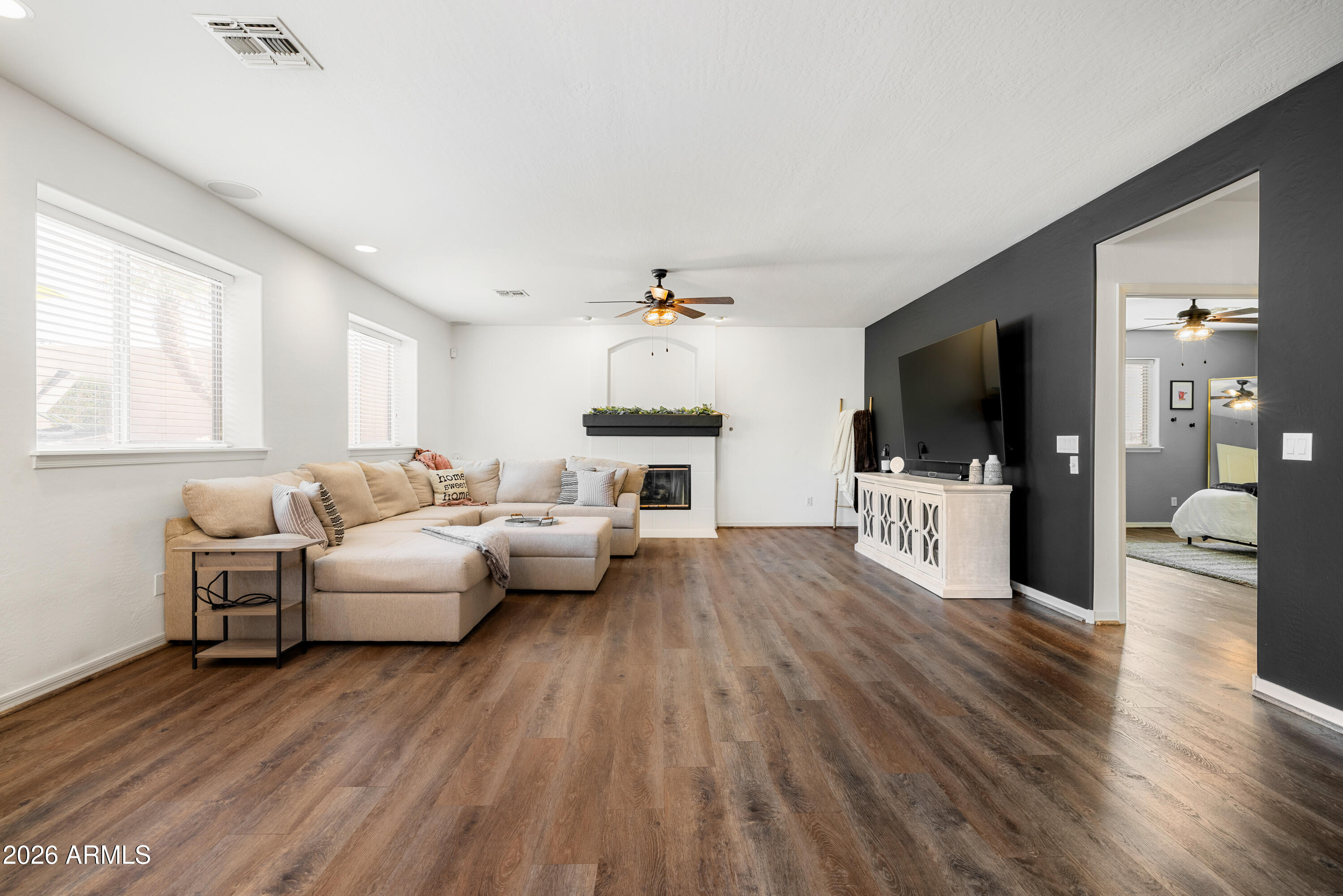 7042 W MORNING DOVE Drive