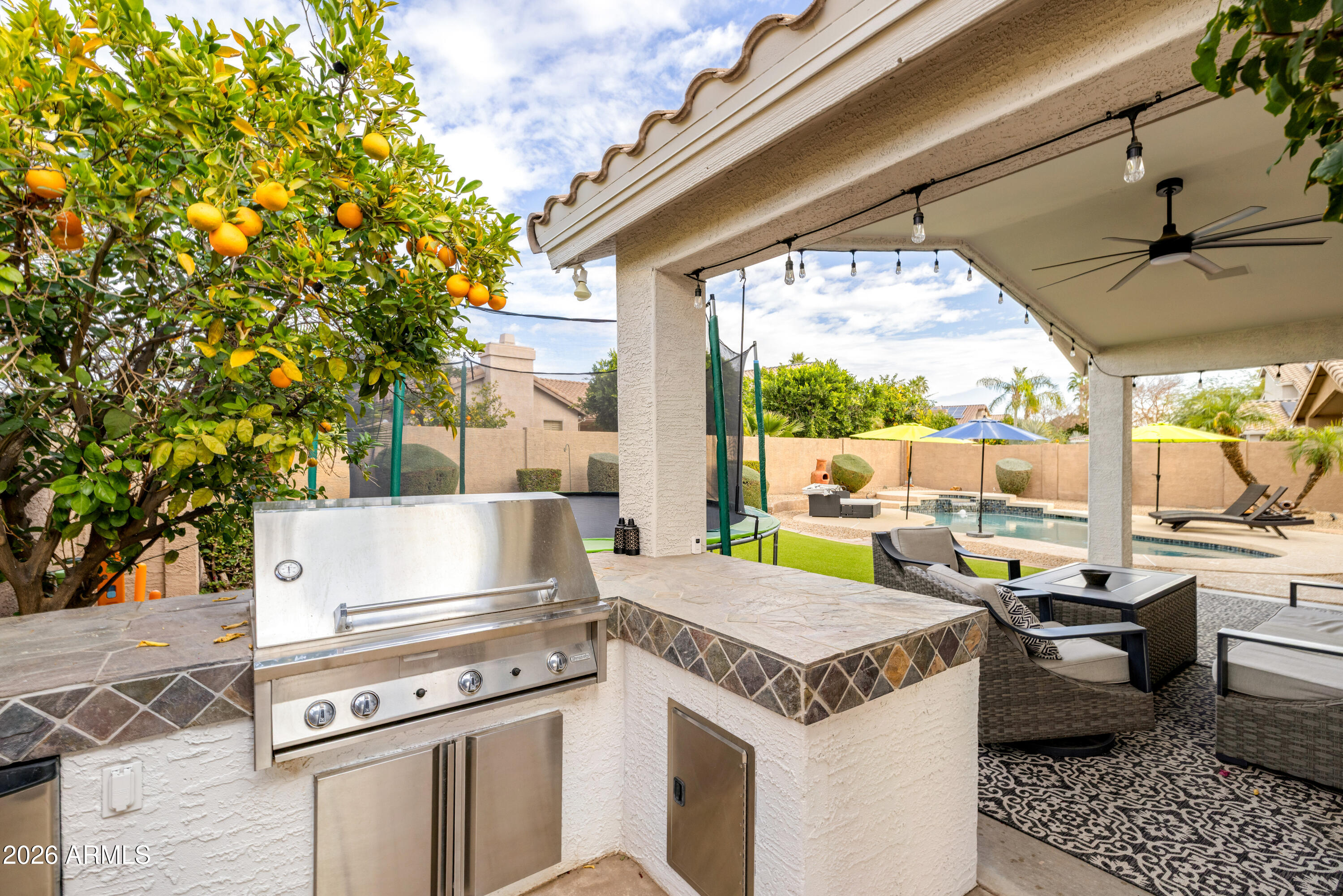 7042 W MORNING DOVE Drive