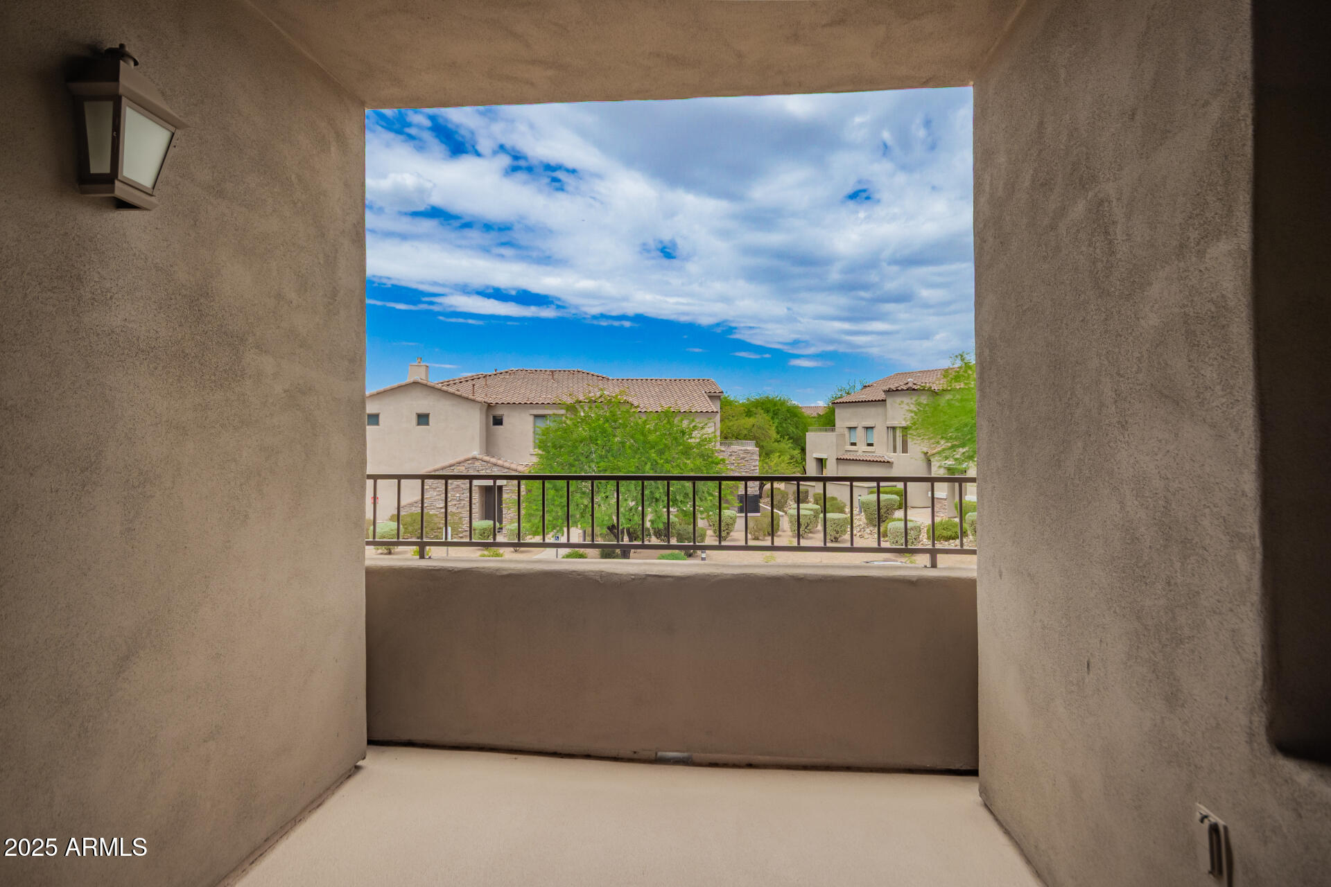 19475 N GRAYHAWK Drive 2121