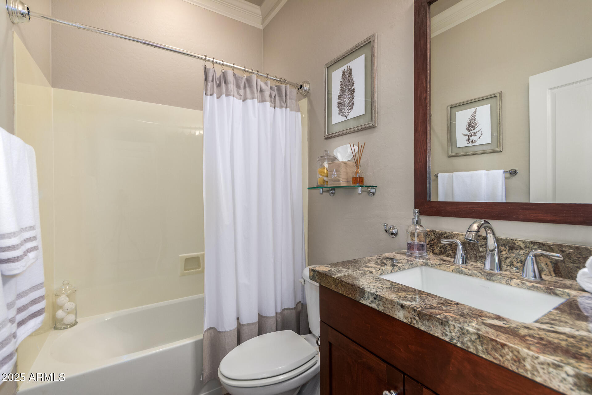 19475 N GRAYHAWK Drive 2121