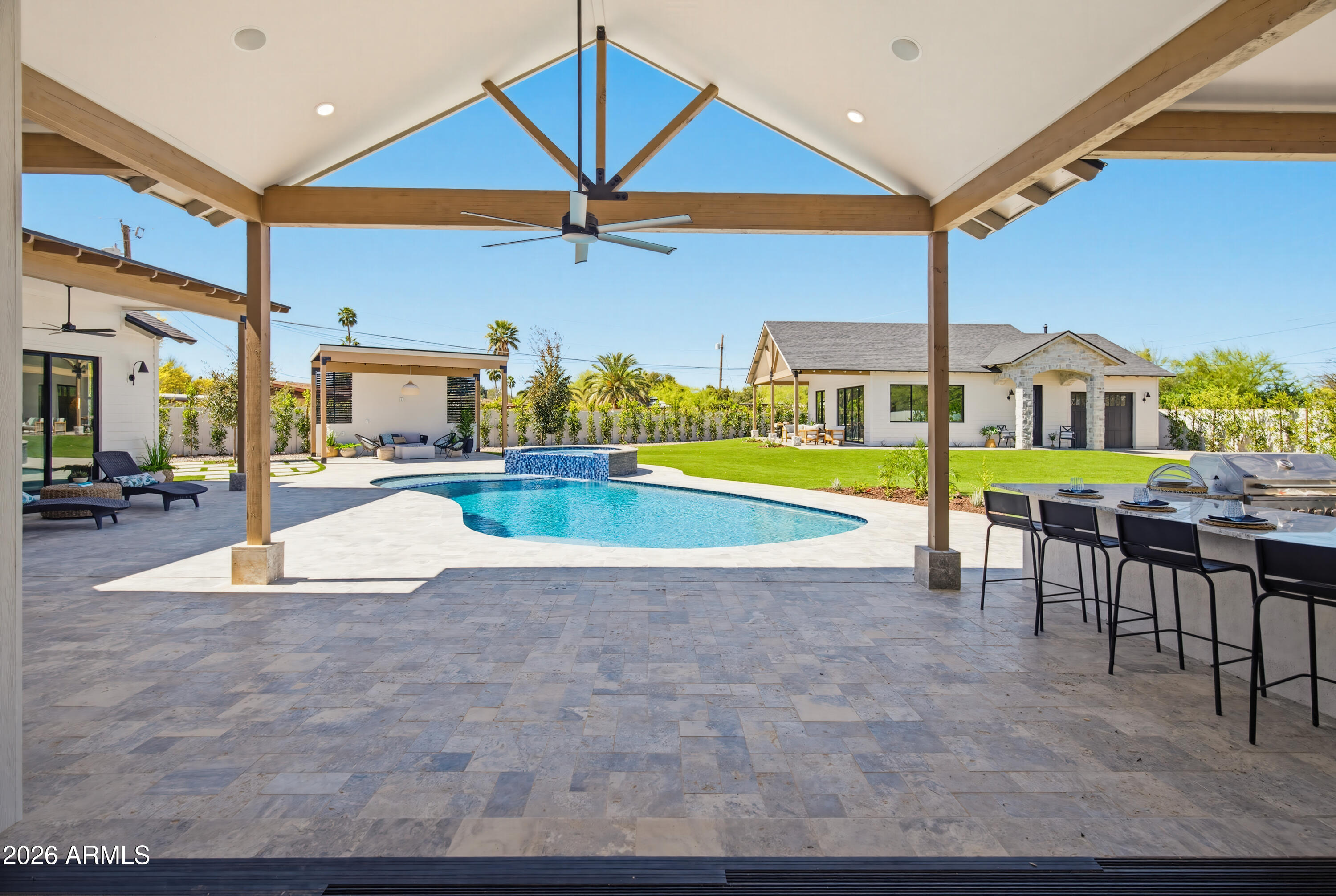 11602 N 70TH Place