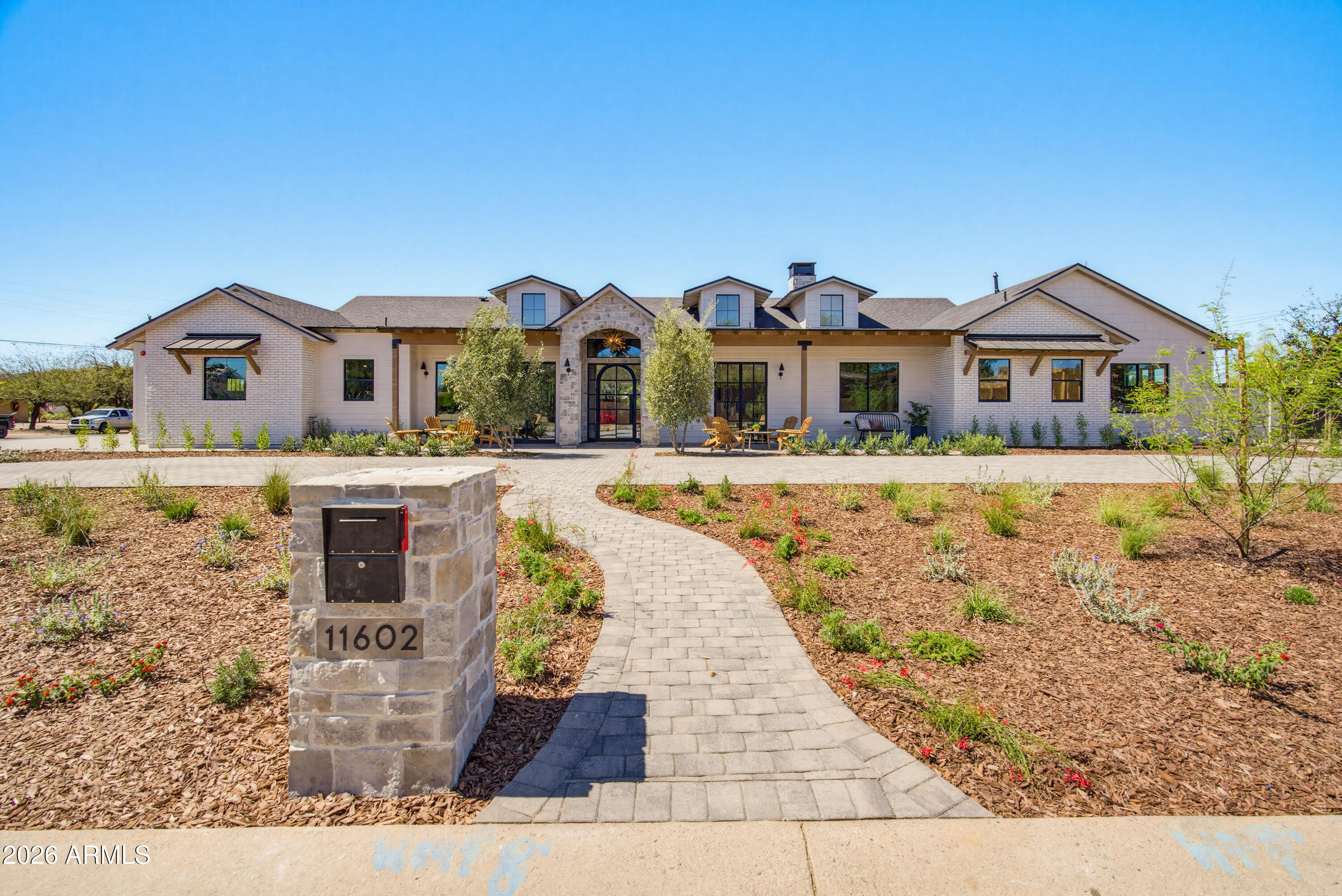 11602 N 70TH Place
