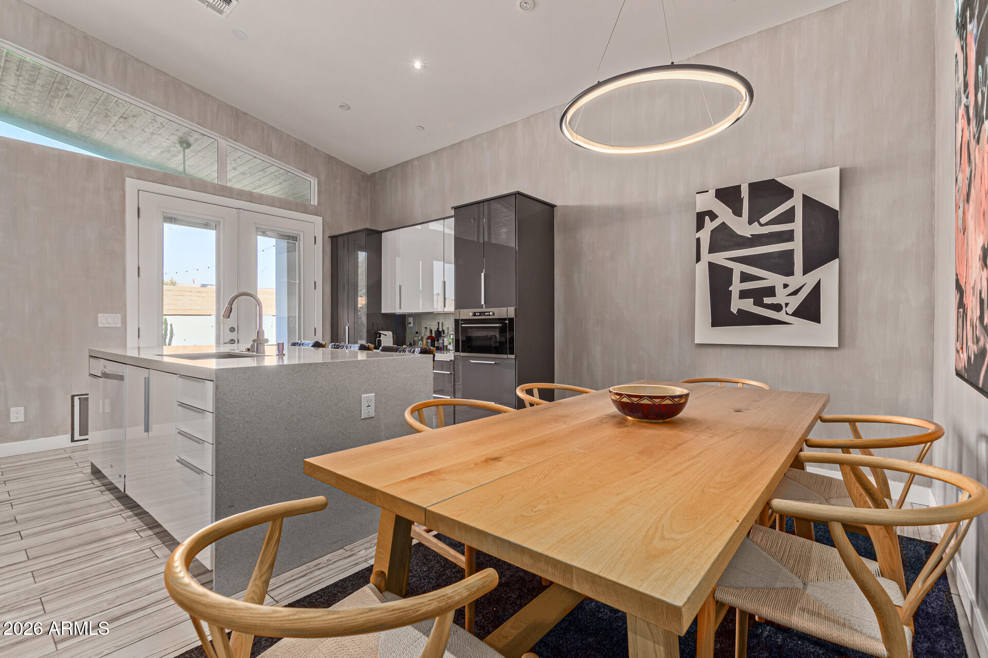 8302 E HEATHERBRAE Drive