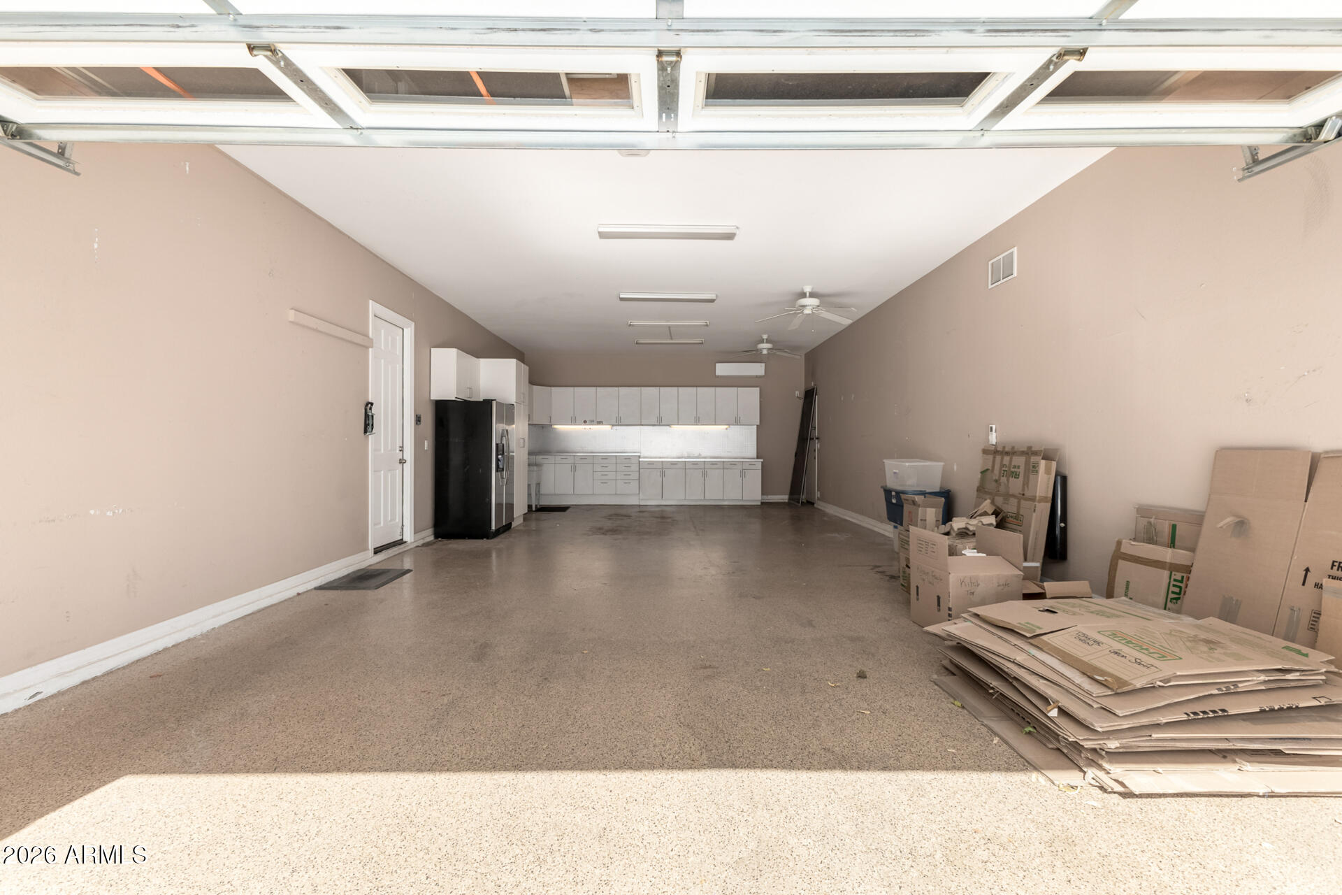 2438 E IRIS Drive