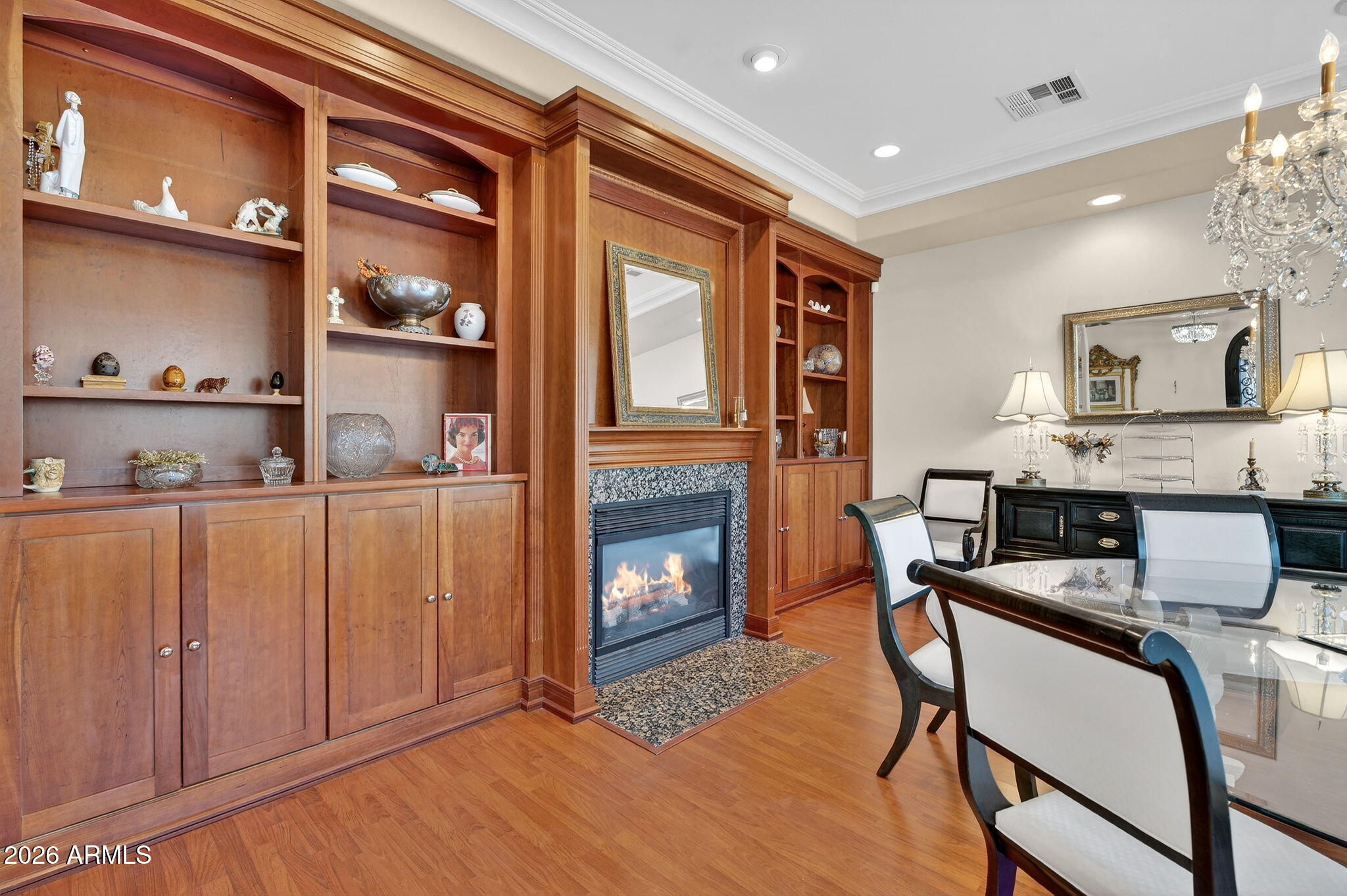 1343 E LUPINE Avenue