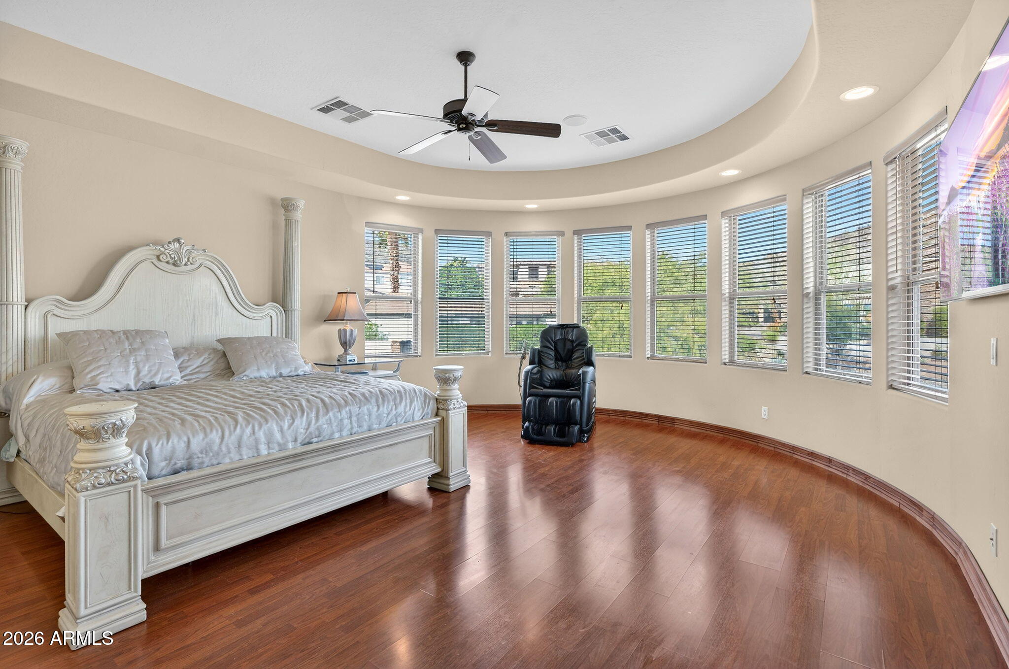 1343 E LUPINE Avenue