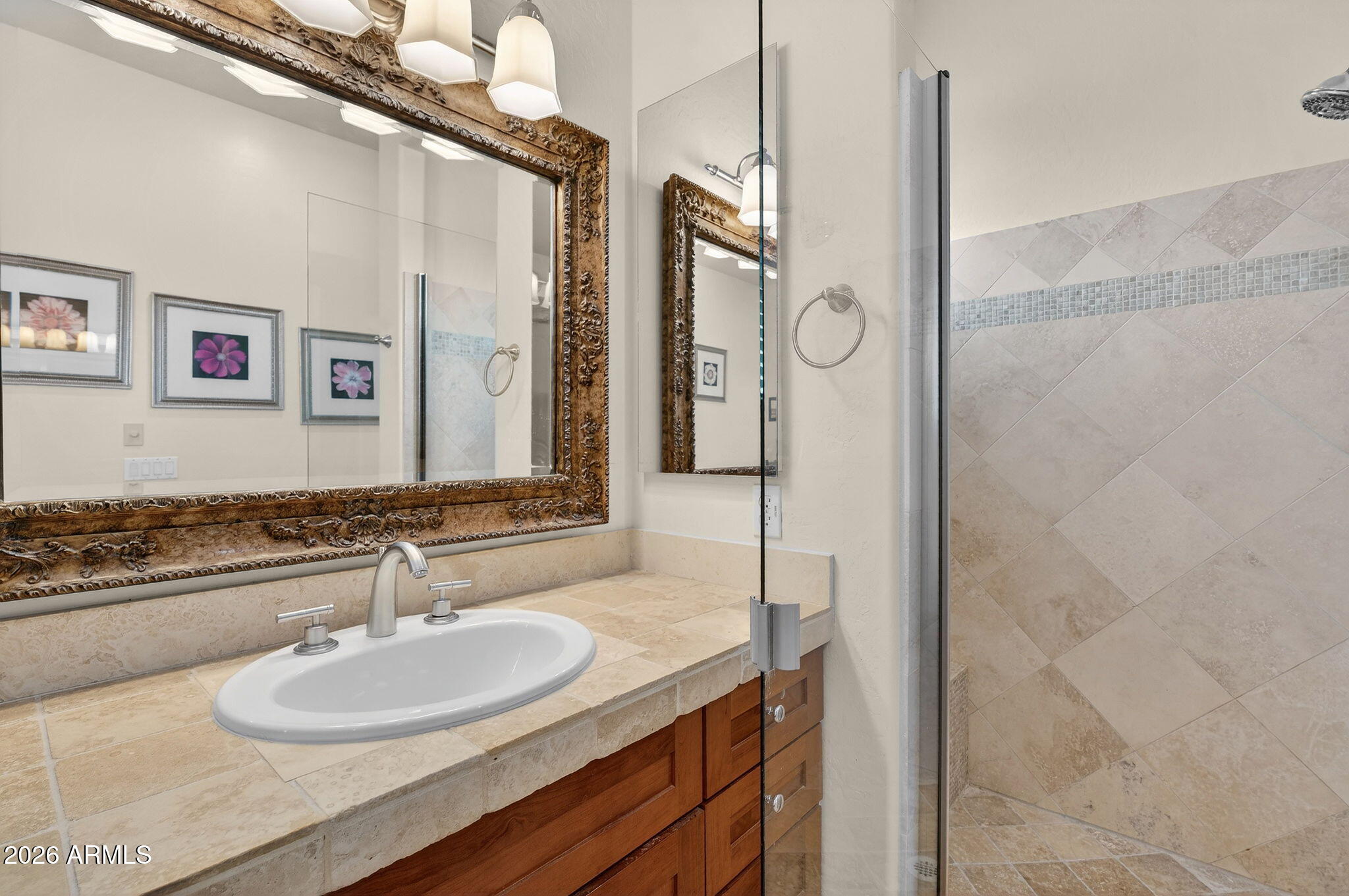 1343 E LUPINE Avenue