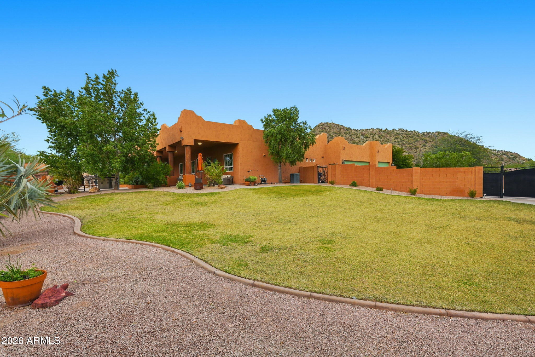 9435 E HOBART Circle