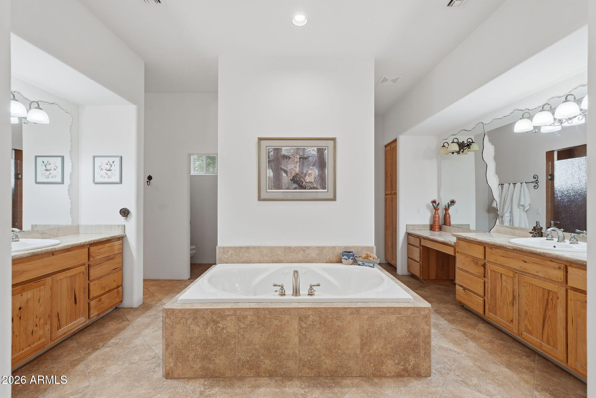 9435 E HOBART Circle