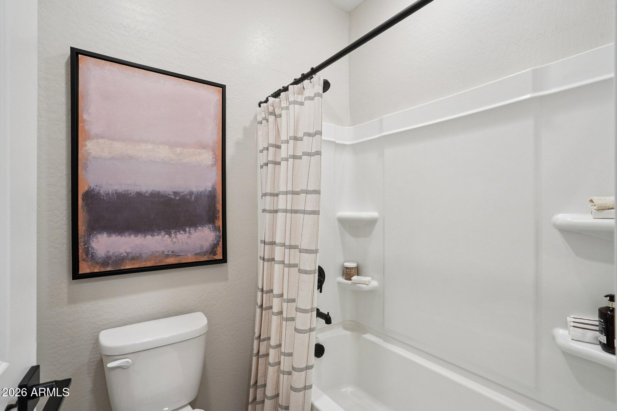 2551 E HOMESTEADER Road