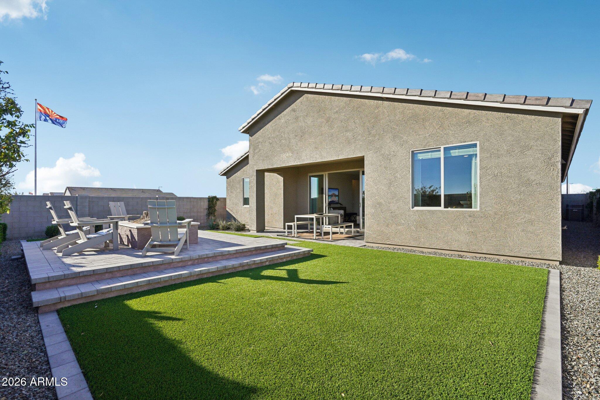 2551 E HOMESTEADER Road