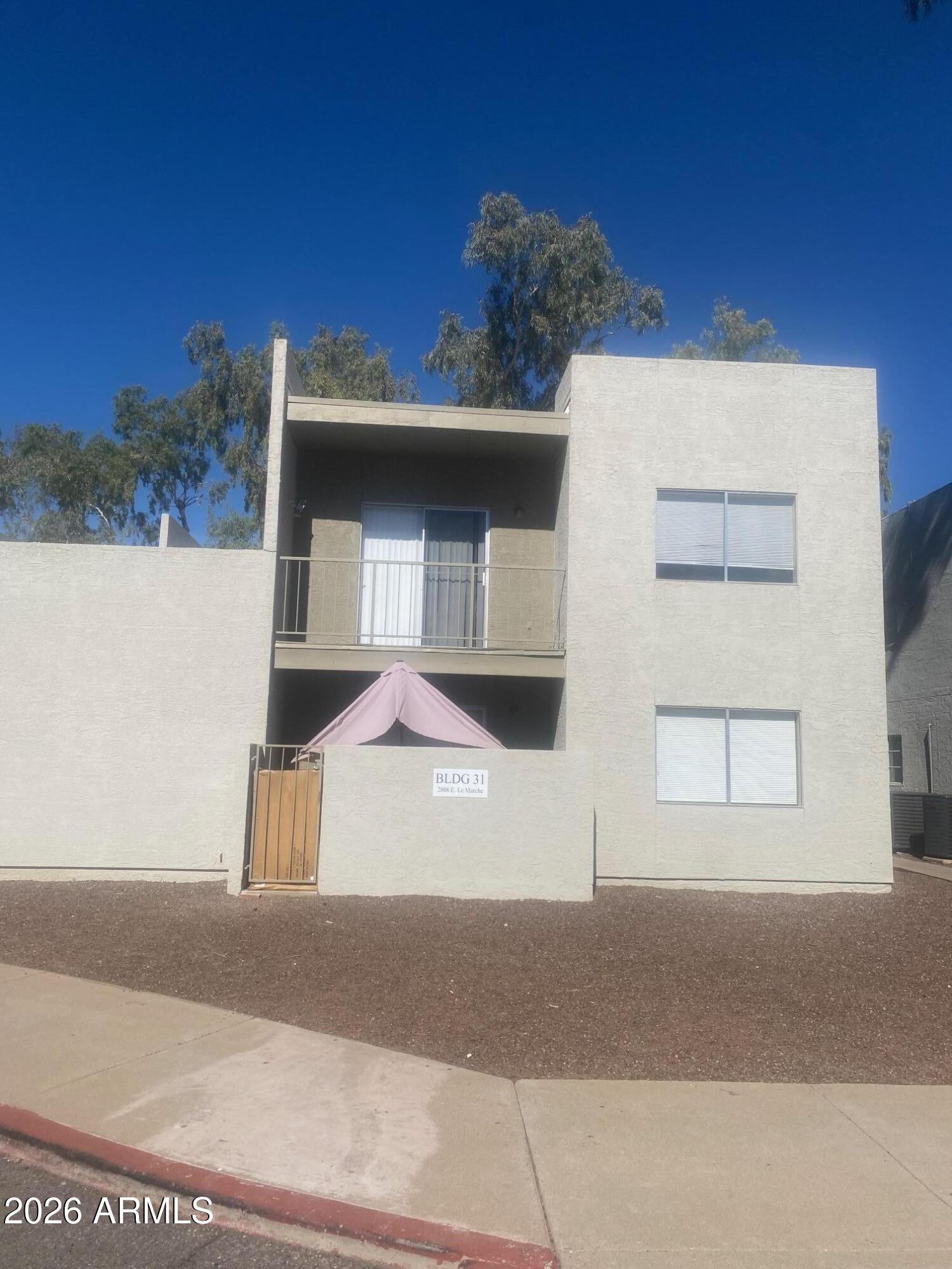 2808 E LE MARCHE Avenue