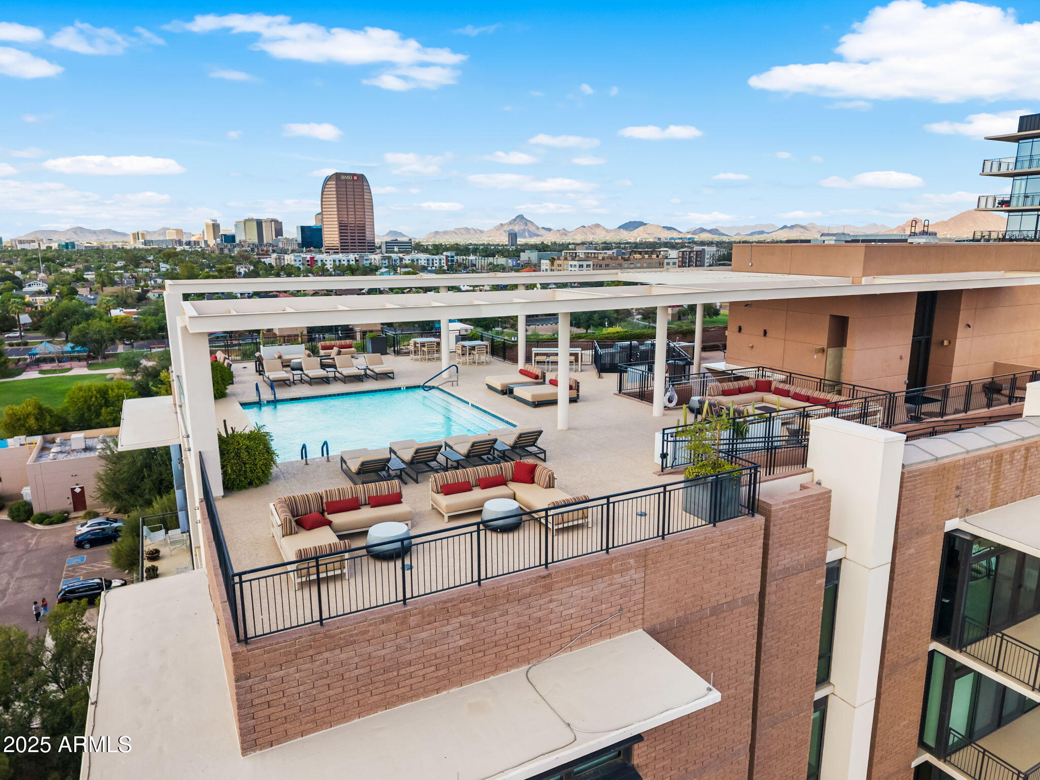 208 W PORTLAND Street 662