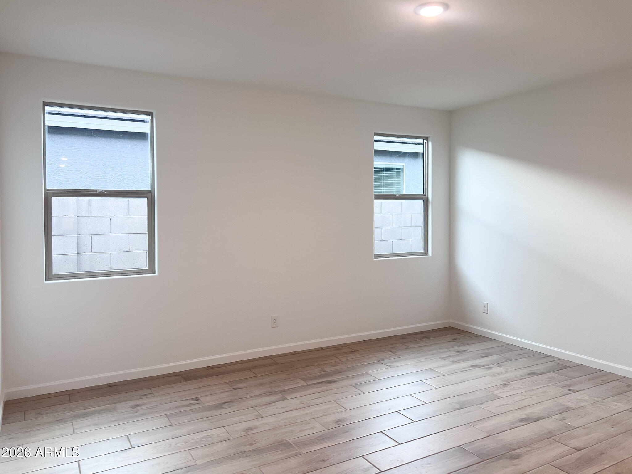 15704 W CAMDEN Avenue