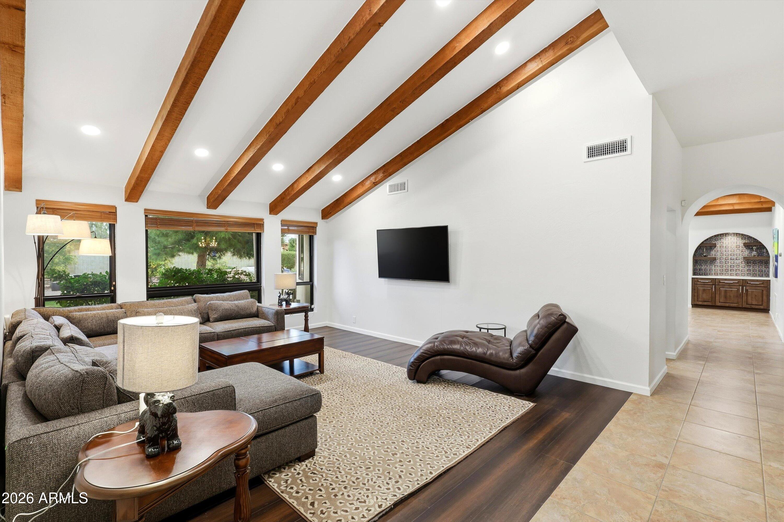 5234 E PARADISE Drive