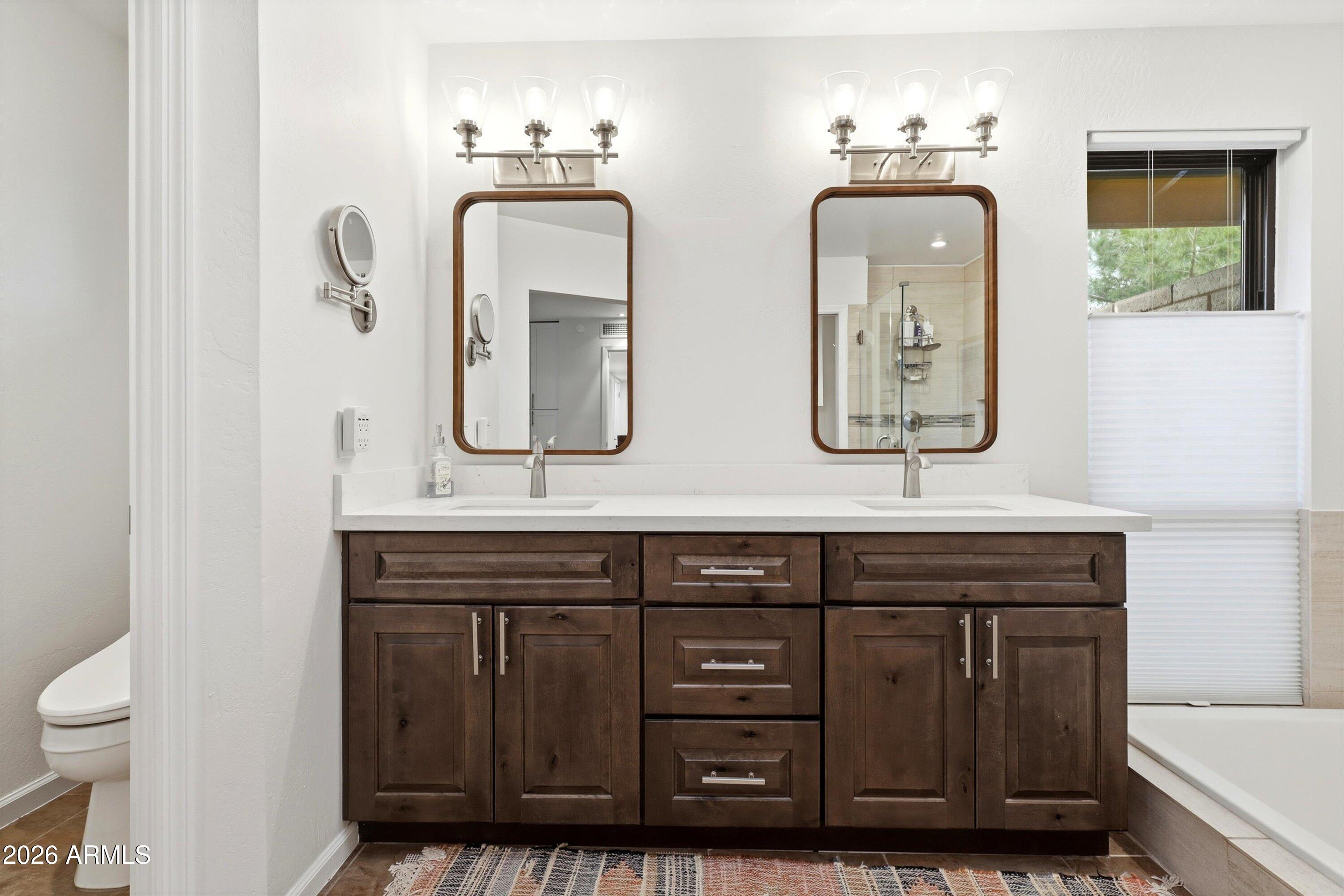 5234 E PARADISE Drive