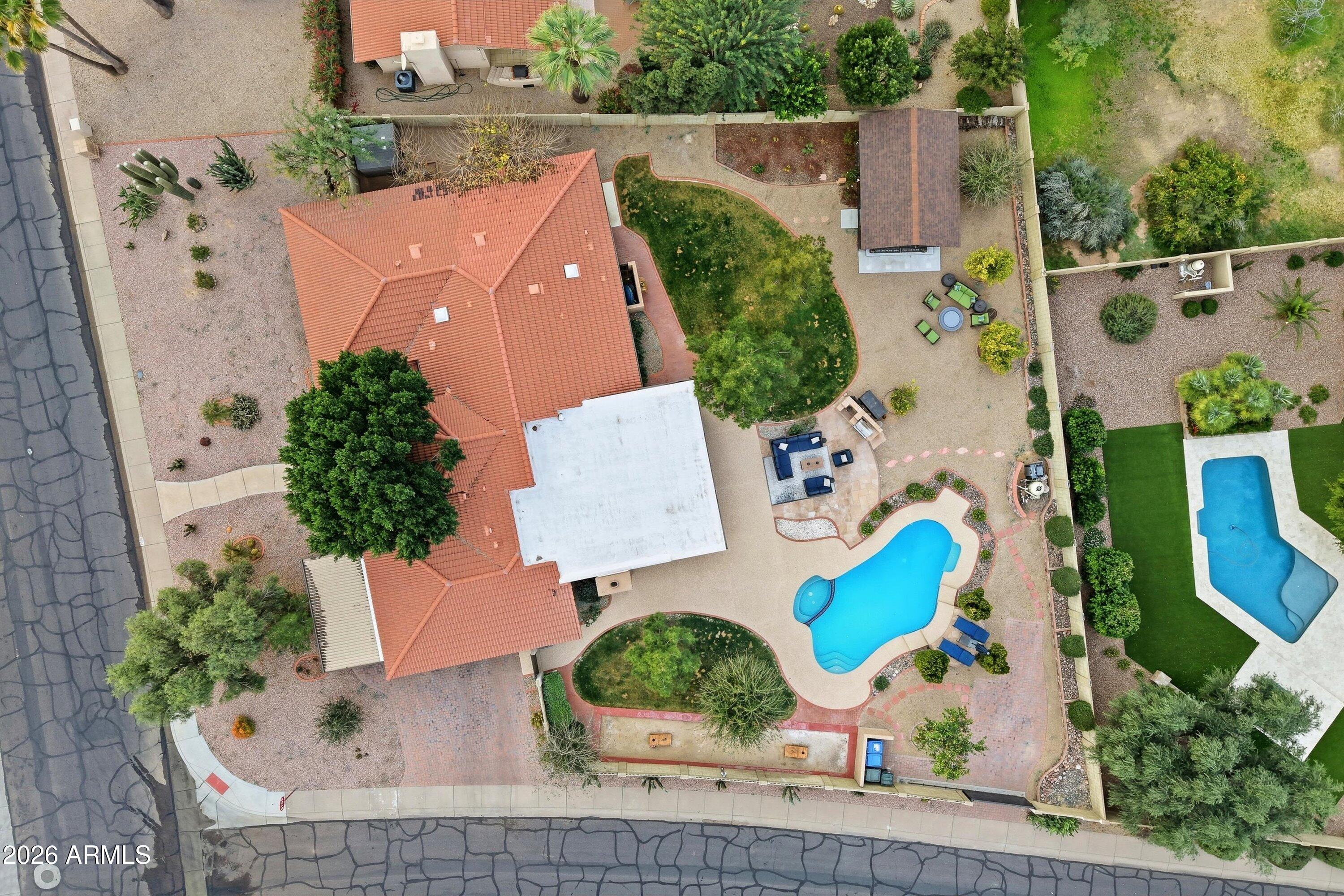 5234 E PARADISE Drive