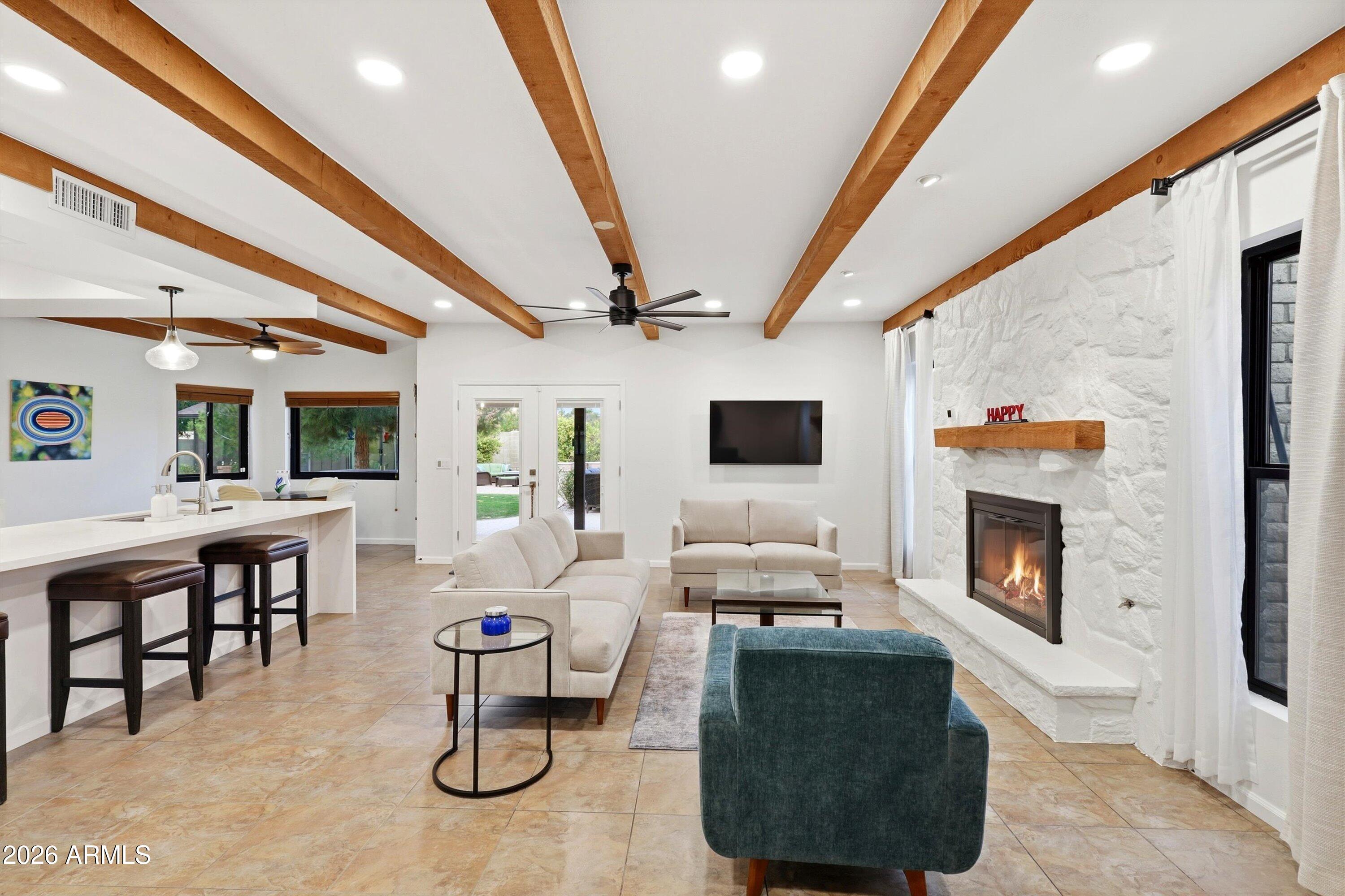 5234 E PARADISE Drive