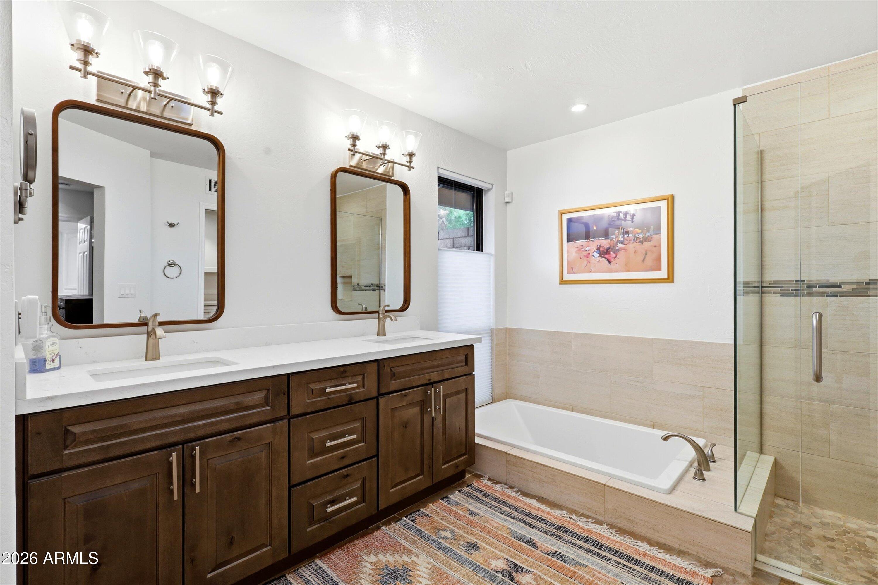 5234 E PARADISE Drive