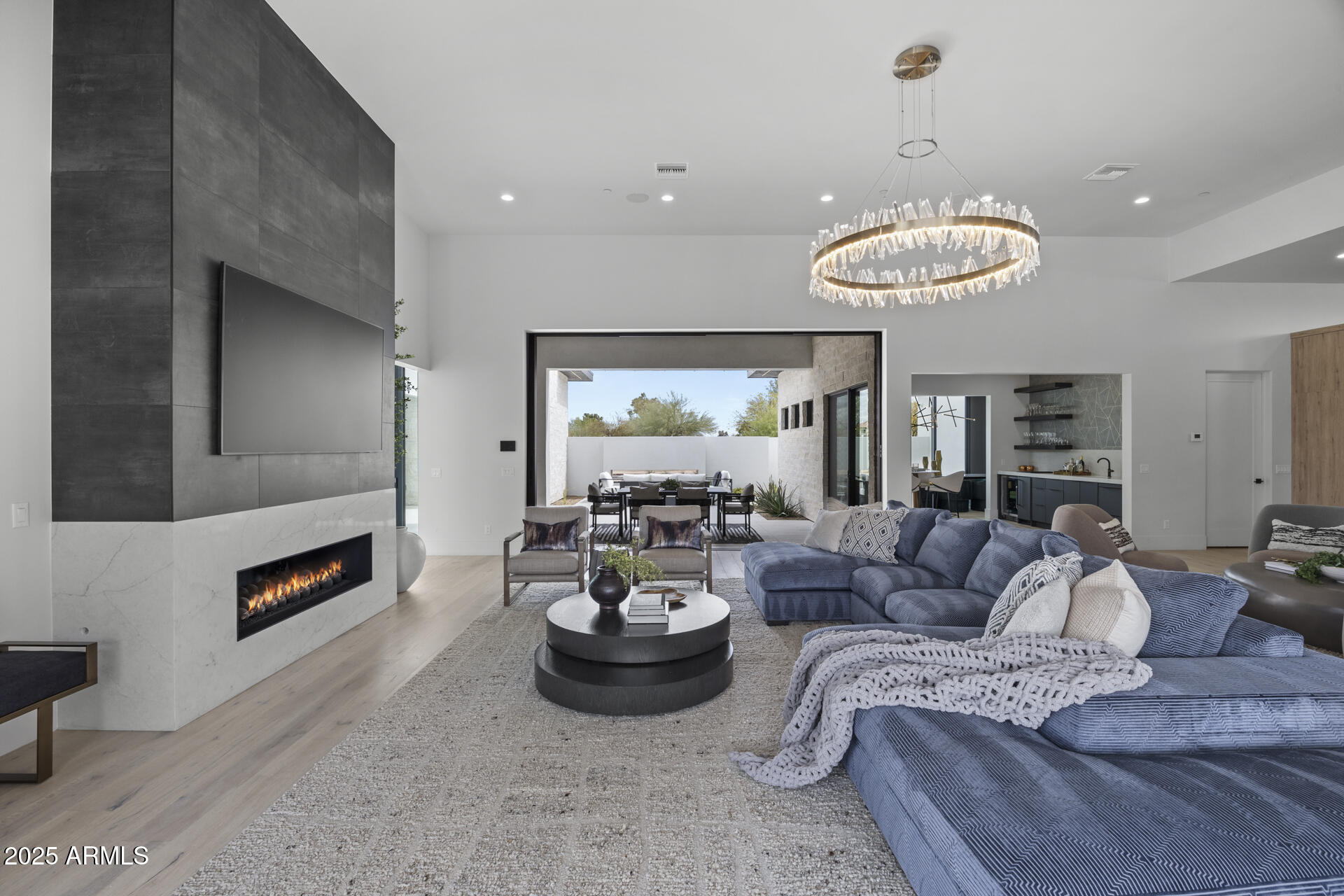 8520 E CACTUS WREN Road