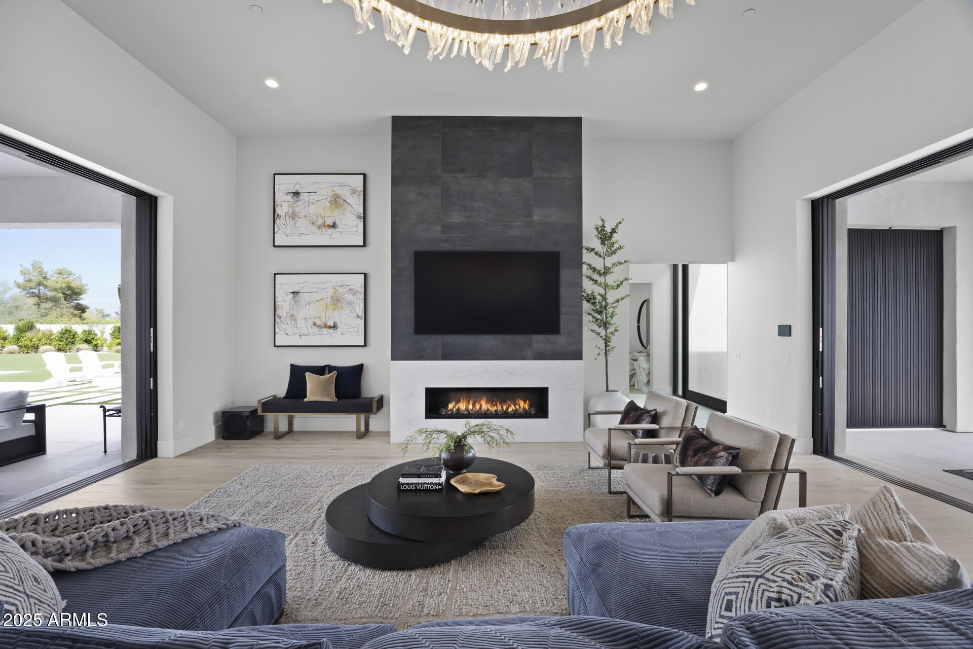 8520 E CACTUS WREN Road