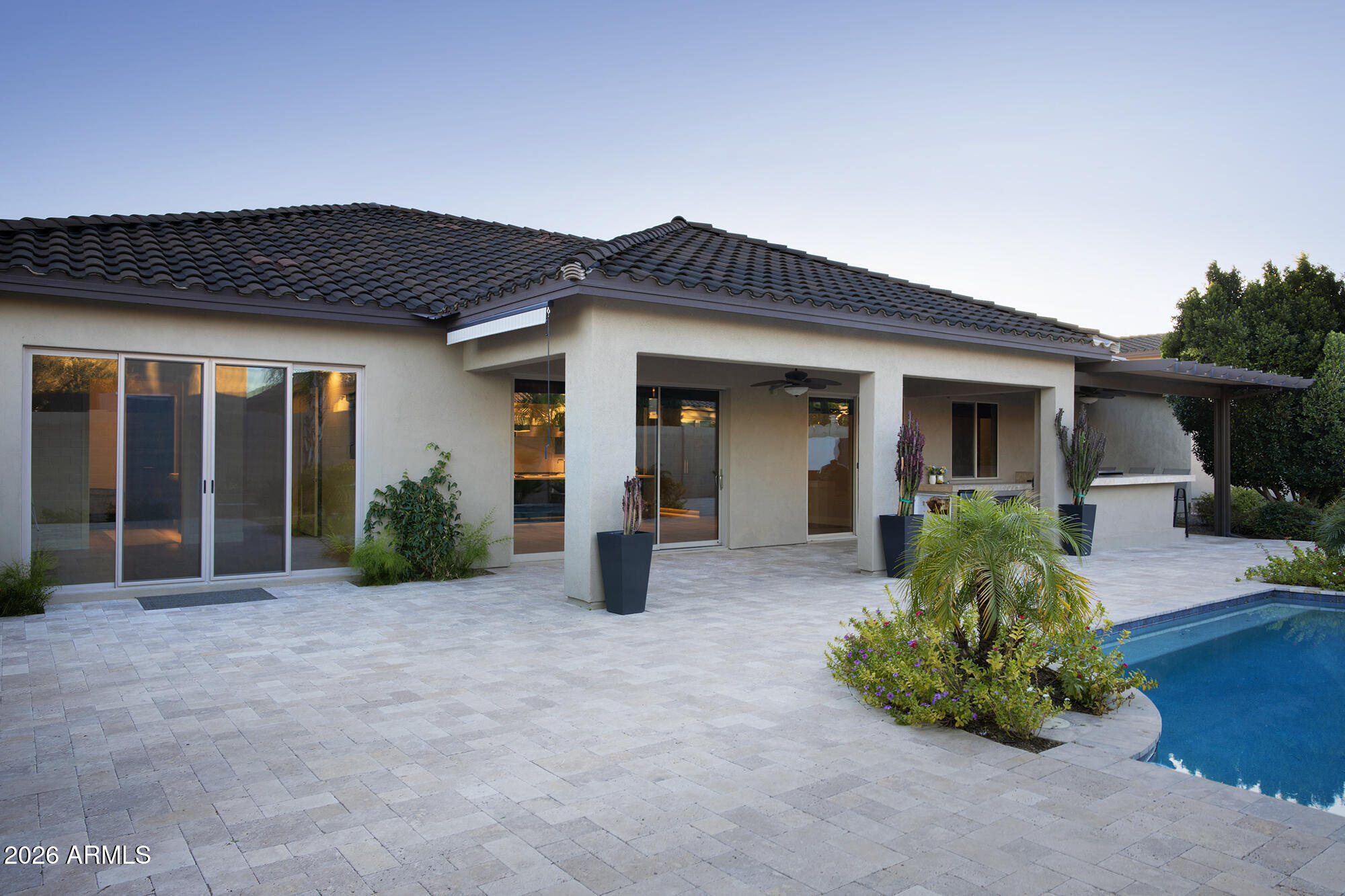 7052 E IVYGLEN Circle