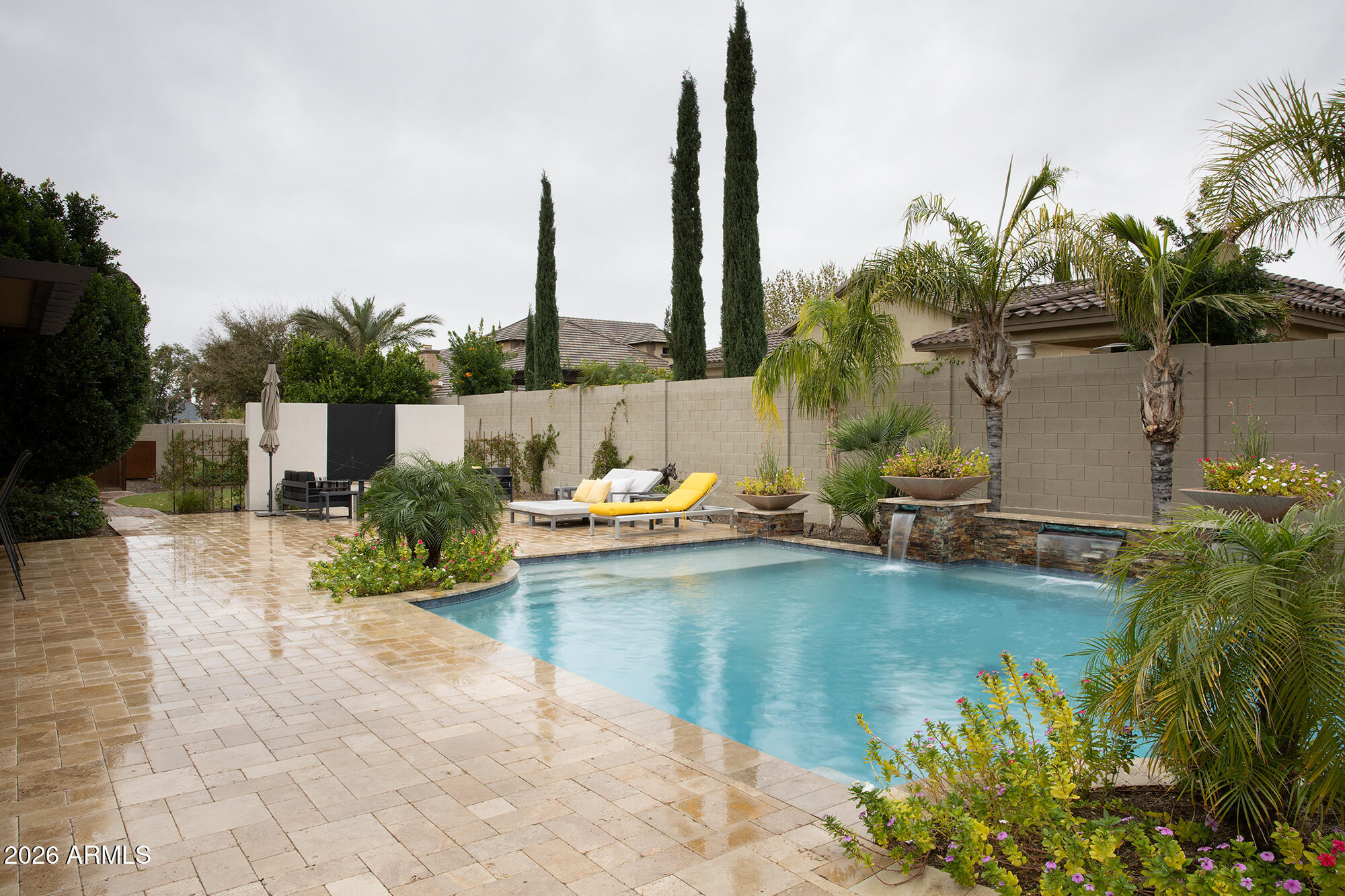 7052 E IVYGLEN Circle