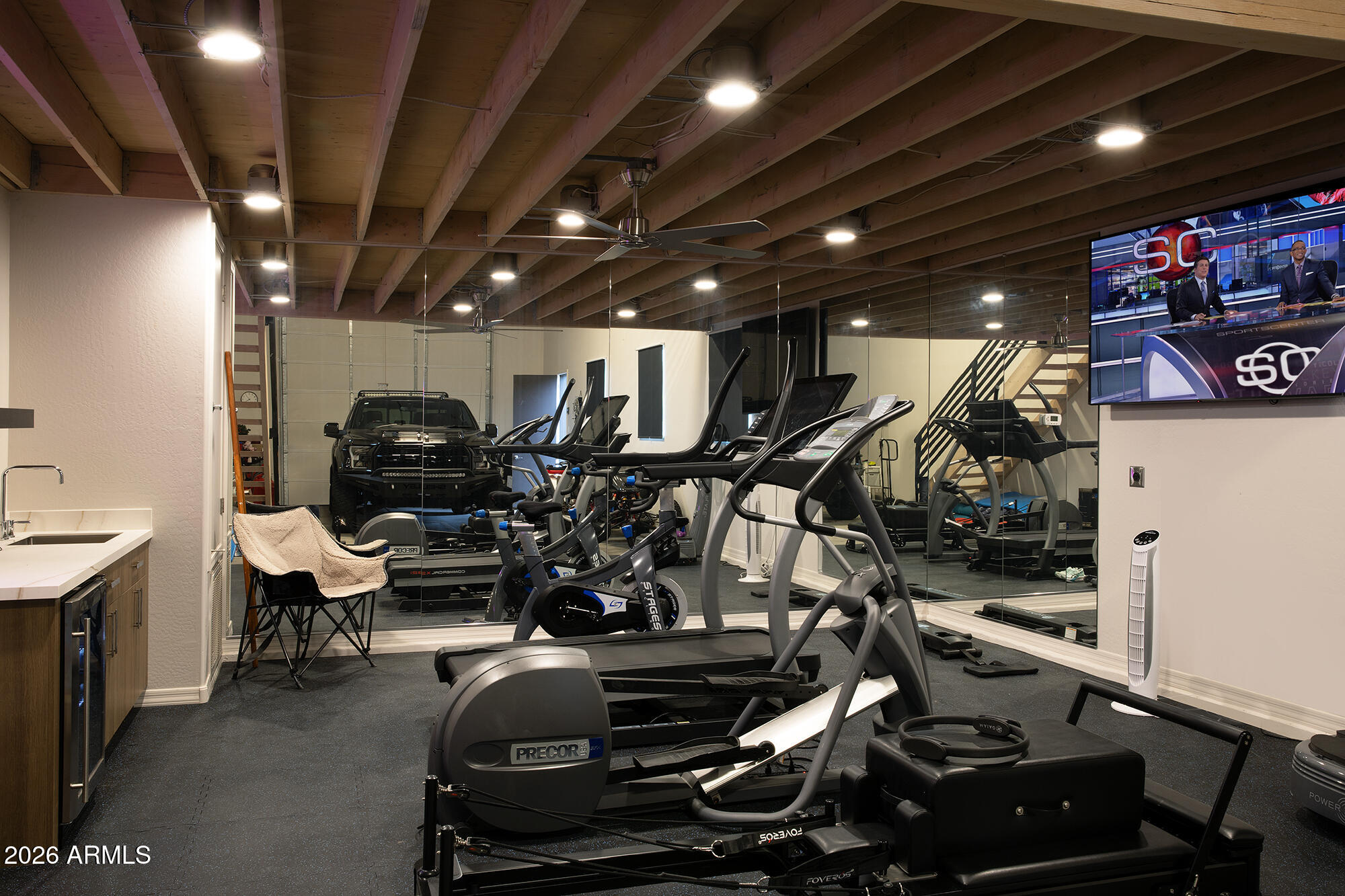 7052 E IVYGLEN Circle