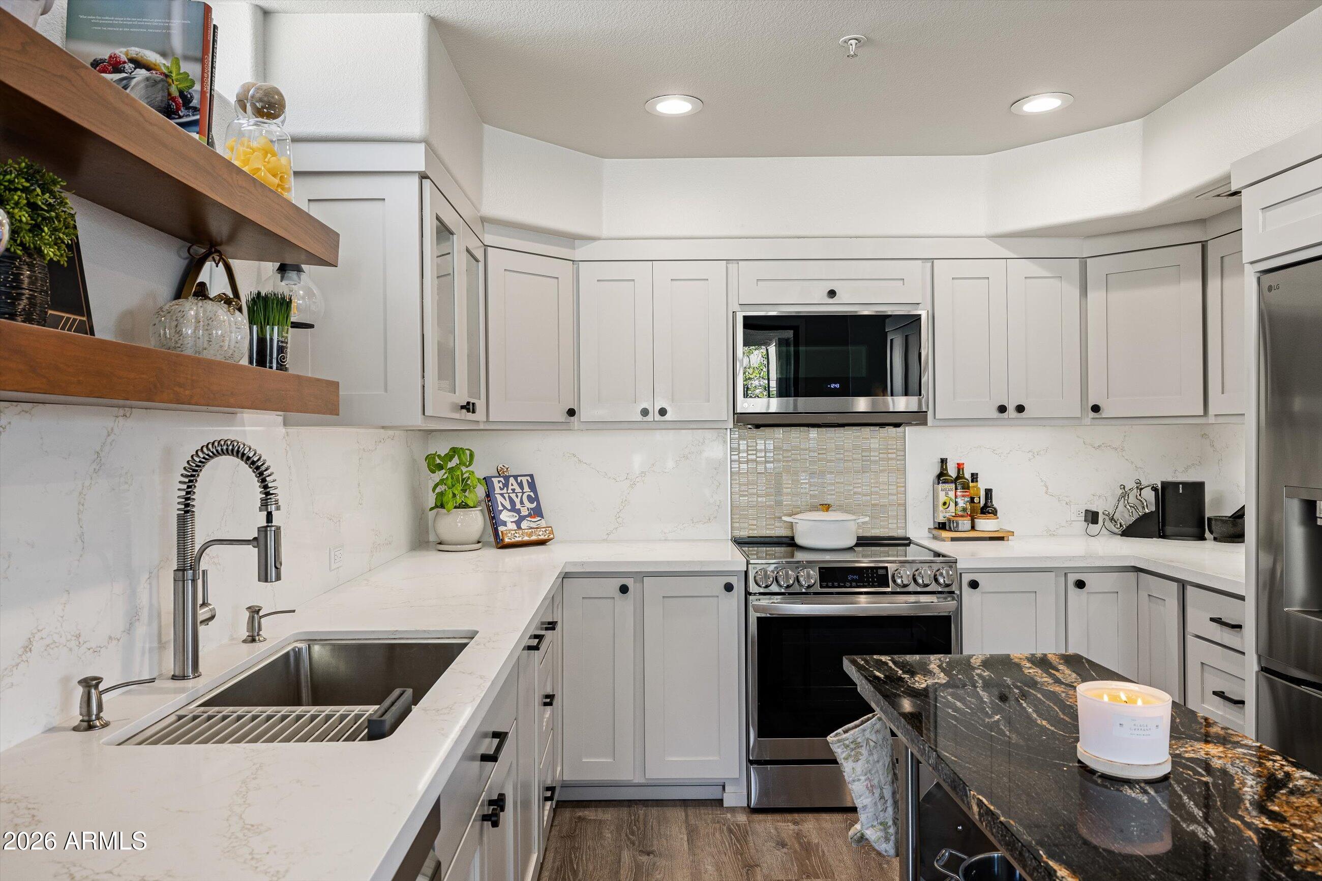 7400 E GAINEY CLUB Drive 208