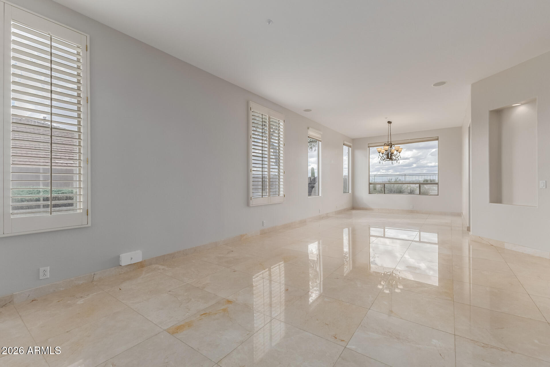 10872 E RAINTREE Drive