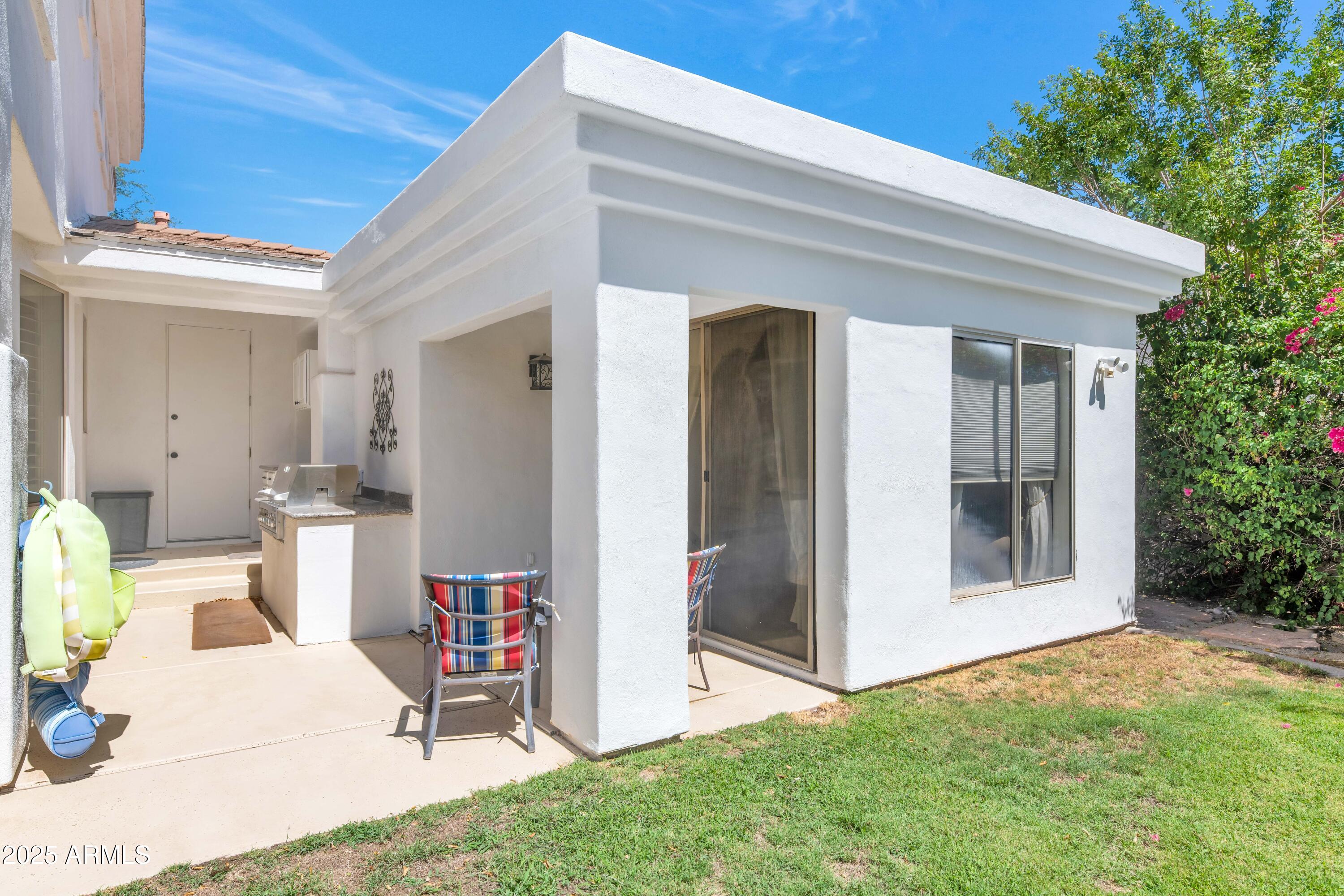 7941 E VIA DE LUNA Drive