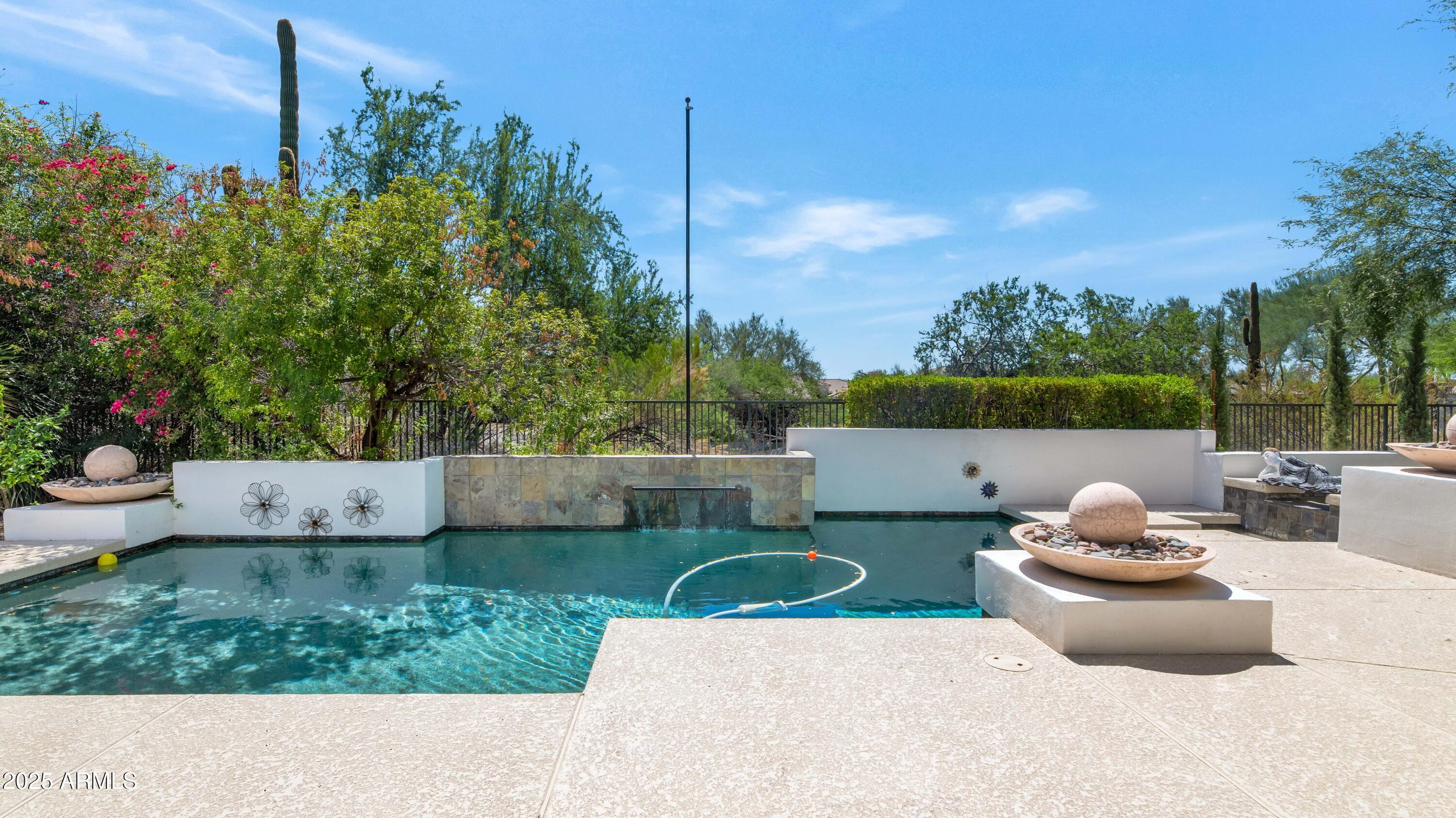 7941 E VIA DE LUNA Drive